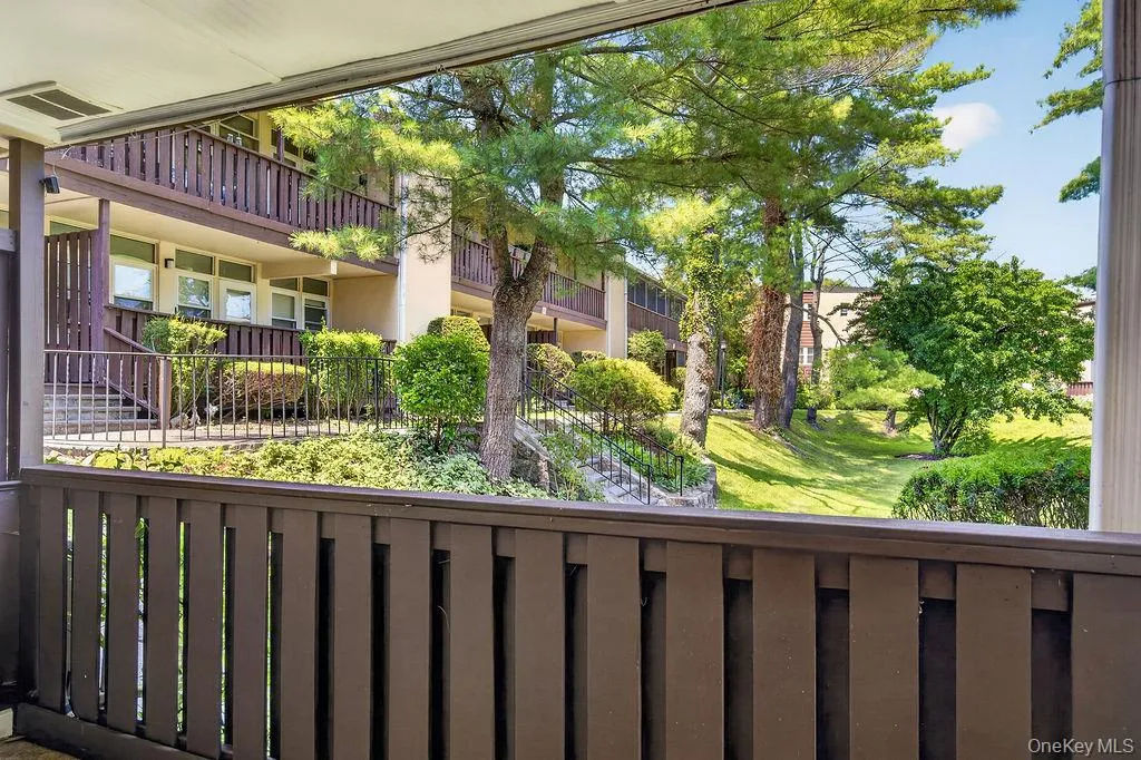 103 Wiltshire Road, New Rochelle, NY, 1 Bedroom Bedrooms, 5 Rooms Rooms,1 BathroomBathrooms,Residential Lease,For Rent,Wiltshire,0,1026972 103 Wiltshire Road, New Rochelle, NY, 1 Bedroom Bedrooms, 5 Rooms Rooms,1 BathroomBathrooms,Residential Lease,For Rent,Wiltshire,0,1026972