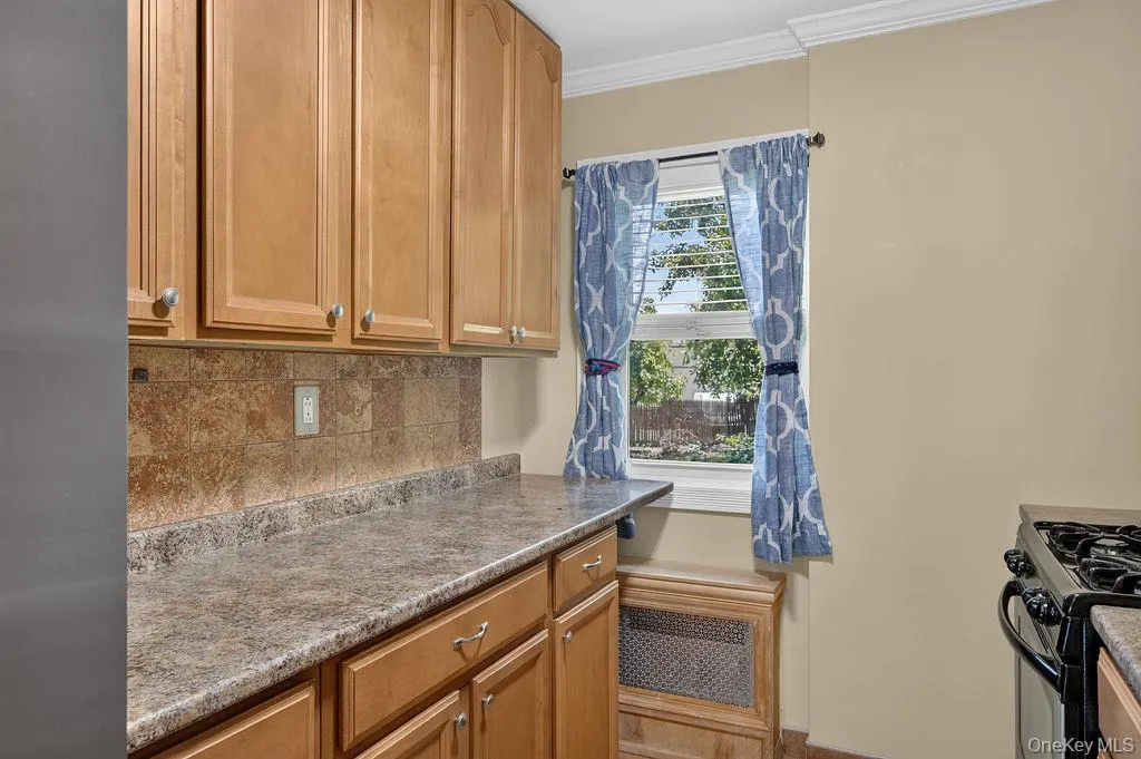 103 Wiltshire Road, New Rochelle, NY, 1 Bedroom Bedrooms, 5 Rooms Rooms,1 BathroomBathrooms,Residential Lease,For Rent,Wiltshire,0,1026972 103 Wiltshire Road, New Rochelle, NY, 1 Bedroom Bedrooms, 5 Rooms Rooms,1 BathroomBathrooms,Residential Lease,For Rent,Wiltshire,0,1026972