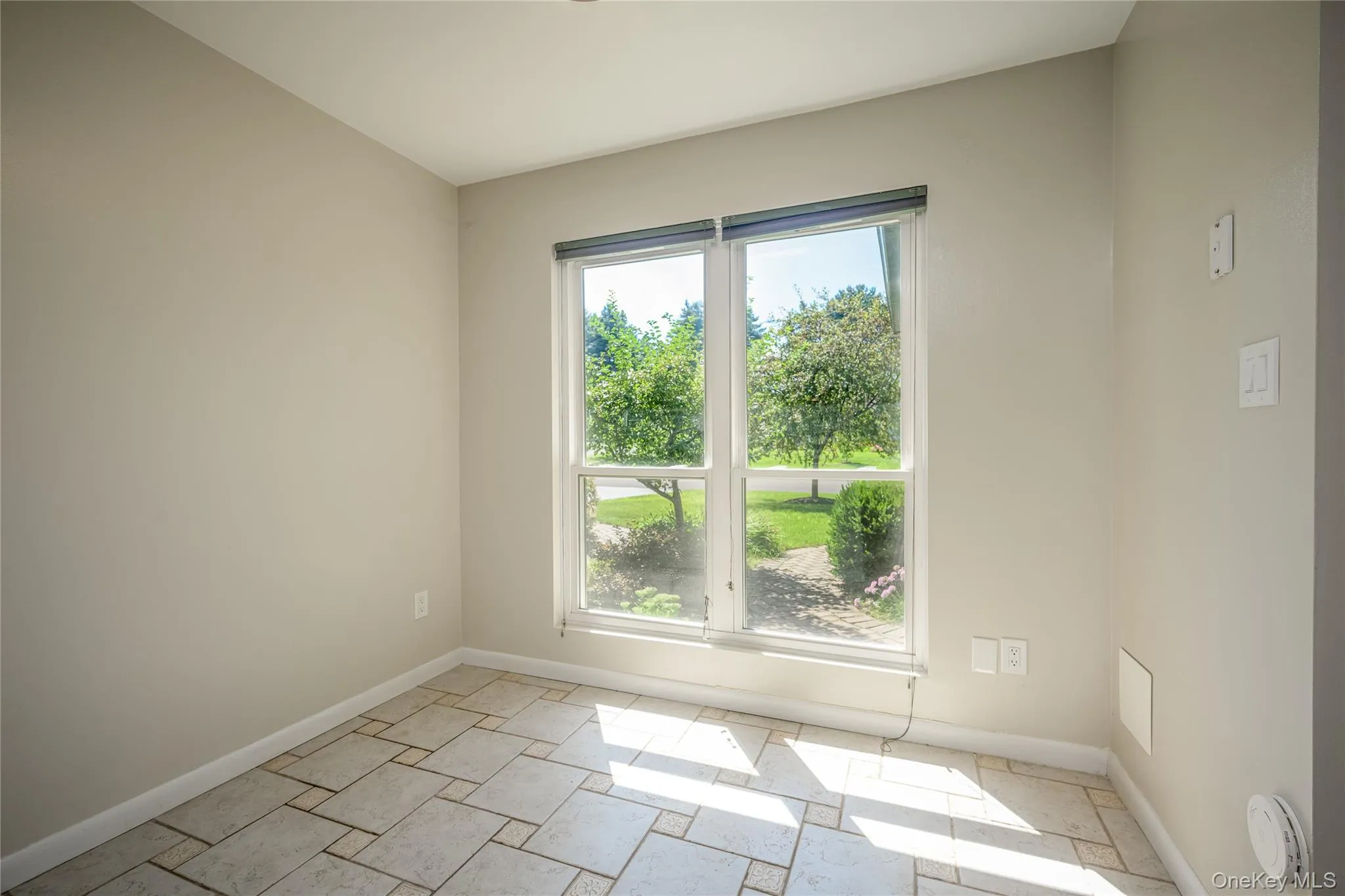 21 Pond Drive, Rhinebeck, NY, 2 Bedrooms Bedrooms, 5 Rooms Rooms,2 BathroomsBathrooms,Residential Lease,For Rent,Pond,0,1026974 21 Pond Drive, Rhinebeck, NY, 2 Bedrooms Bedrooms, 5 Rooms Rooms,2 BathroomsBathrooms,Residential Lease,For Rent,Pond,0,1026974