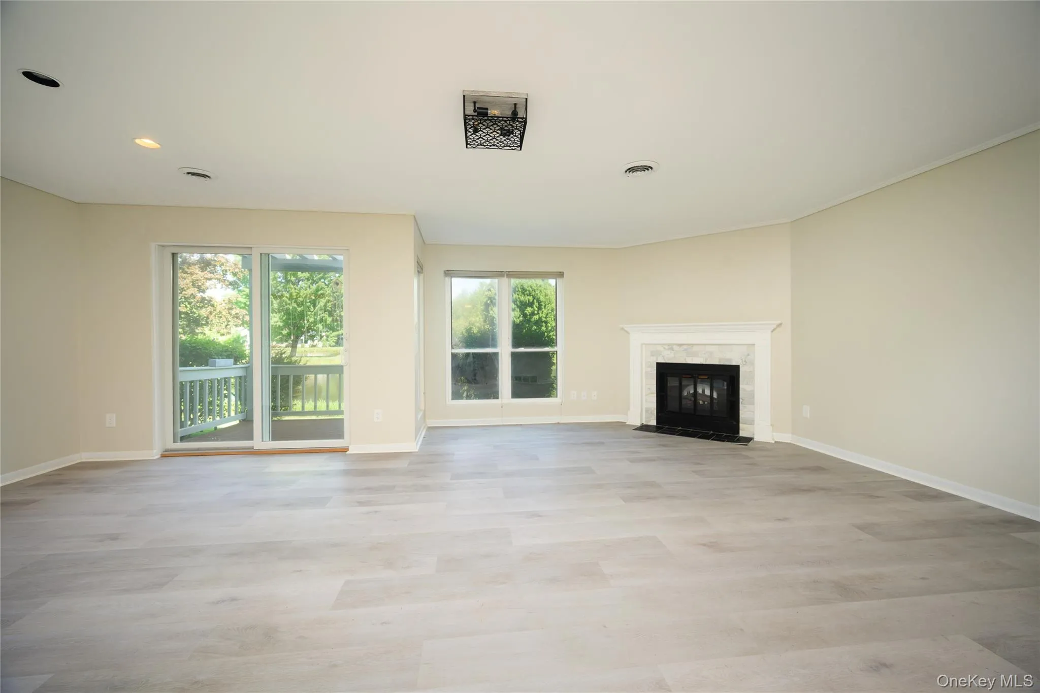 21 Pond Drive, Rhinebeck, NY, 2 Bedrooms Bedrooms, 5 Rooms Rooms,2 BathroomsBathrooms,Residential Lease,For Rent,Pond,0,1026974 21 Pond Drive, Rhinebeck, NY, 2 Bedrooms Bedrooms, 5 Rooms Rooms,2 BathroomsBathrooms,Residential Lease,For Rent,Pond,0,1026974