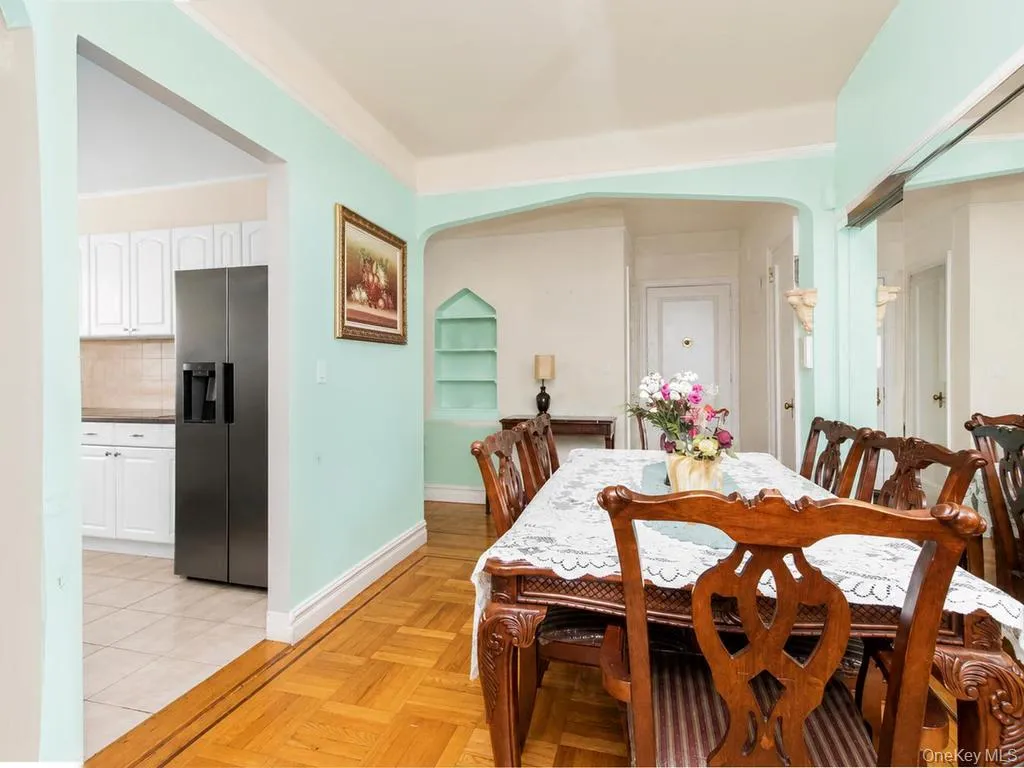 2166 Bronx Park, New York, NY, 2 Bedrooms Bedrooms, 4 Rooms Rooms,1 BathroomBathrooms,Residential,For Rent,Bronx,0,1026981 2166 Bronx Park, New York, NY, 2 Bedrooms Bedrooms, 4 Rooms Rooms,1 BathroomBathrooms,Residential,For Rent,Bronx,0,1026981