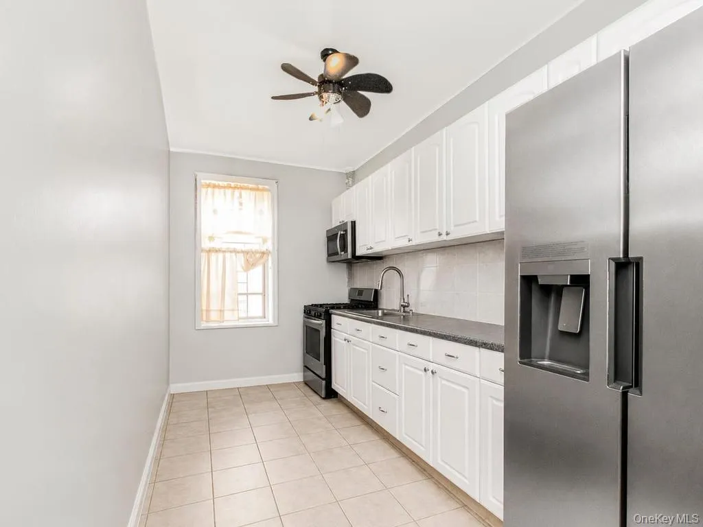 2166 Bronx Park, New York, NY, 2 Bedrooms Bedrooms, 4 Rooms Rooms,1 BathroomBathrooms,Residential,For Rent,Bronx,0,1026981 2166 Bronx Park, New York, NY, 2 Bedrooms Bedrooms, 4 Rooms Rooms,1 BathroomBathrooms,Residential,For Rent,Bronx,0,1026981