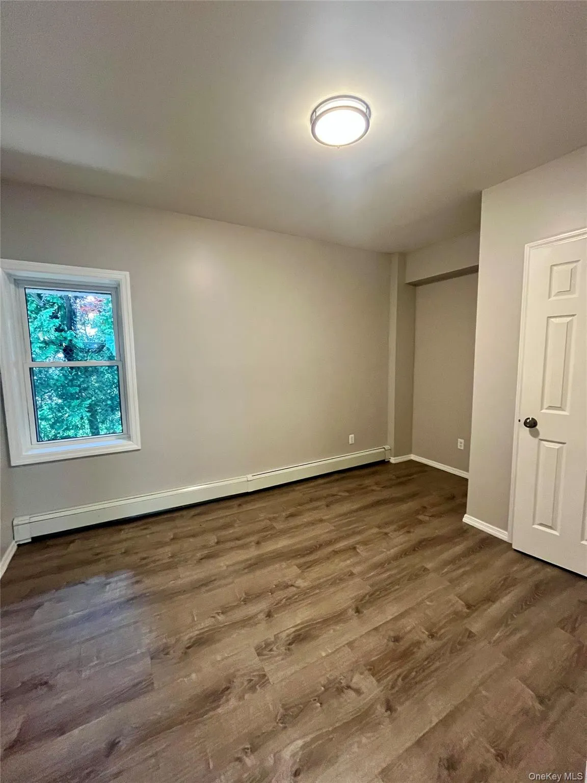 6 2nd Street, Huntington, NY, 3 Bedrooms Bedrooms, 5 Rooms Rooms,1 BathroomBathrooms,Residential Lease,For Rent,2nd,0,1026983 6 2nd Street, Huntington, NY, 3 Bedrooms Bedrooms, 5 Rooms Rooms,1 BathroomBathrooms,Residential Lease,For Rent,2nd,0,1026983