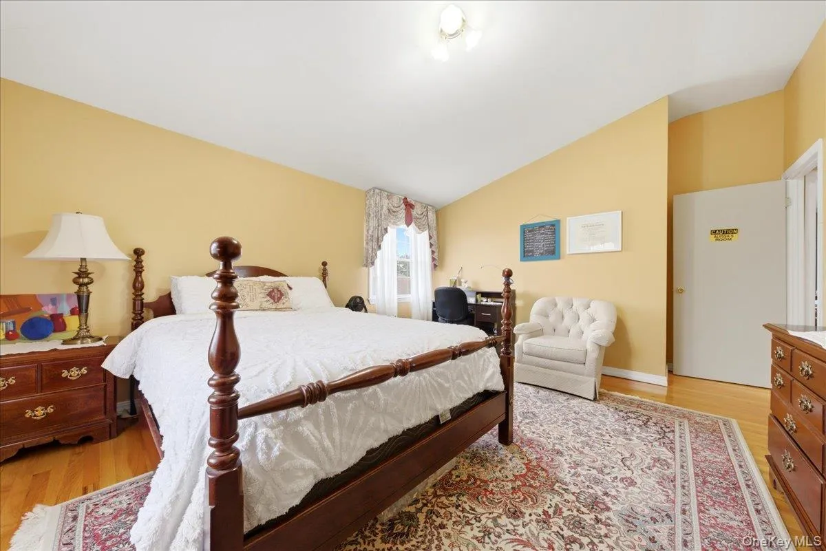 2410 Lodovick Avenue, New York, NY, 4 Bedrooms Bedrooms, 12 Rooms Rooms,3 BathroomsBathrooms,Residential,For Rent,Lodovick,0,1026991 2410 Lodovick Avenue, New York, NY, 4 Bedrooms Bedrooms, 12 Rooms Rooms,3 BathroomsBathrooms,Residential,For Rent,Lodovick,0,1026991