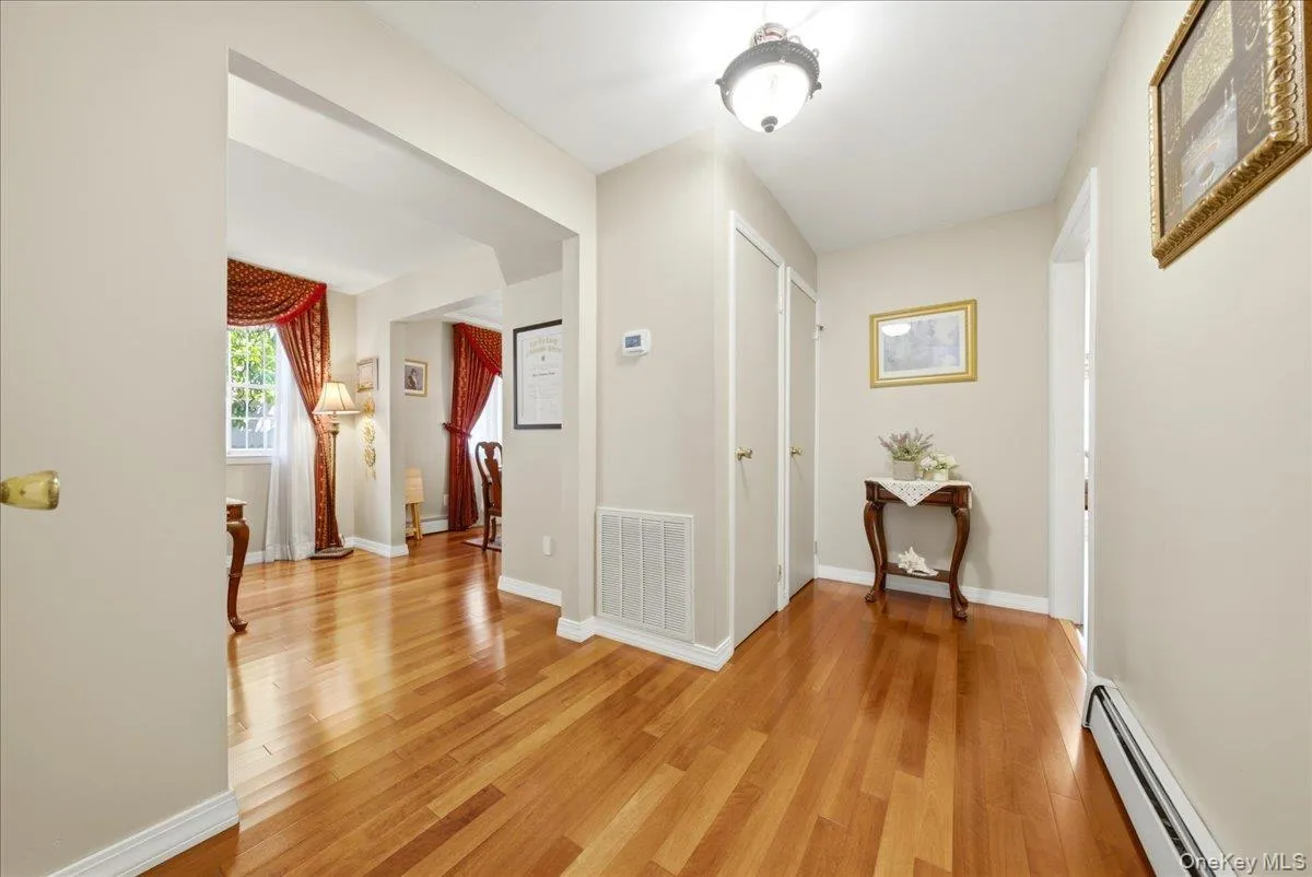 2410 Lodovick Avenue, New York, NY, 4 Bedrooms Bedrooms, 12 Rooms Rooms,3 BathroomsBathrooms,Residential,For Rent,Lodovick,0,1026991 2410 Lodovick Avenue, New York, NY, 4 Bedrooms Bedrooms, 12 Rooms Rooms,3 BathroomsBathrooms,Residential,For Rent,Lodovick,0,1026991