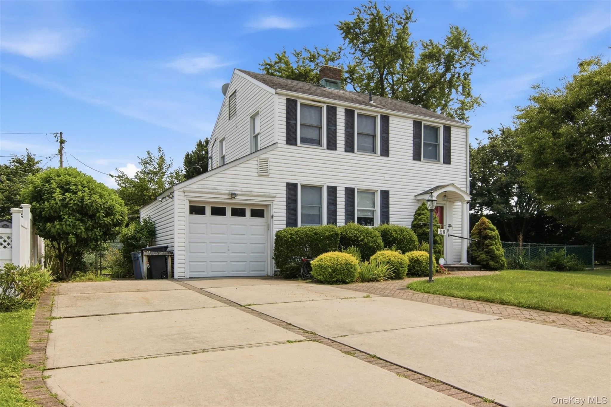 118 Magnolia Street, North Hempstead, NY, 3 Bedrooms Bedrooms, 6 Rooms Rooms,1 BathroomBathrooms,Residential,For Rent,Magnolia,0,1026995 118 Magnolia Street, North Hempstead, NY, 3 Bedrooms Bedrooms, 6 Rooms Rooms,1 BathroomBathrooms,Residential,For Rent,Magnolia,0,1026995