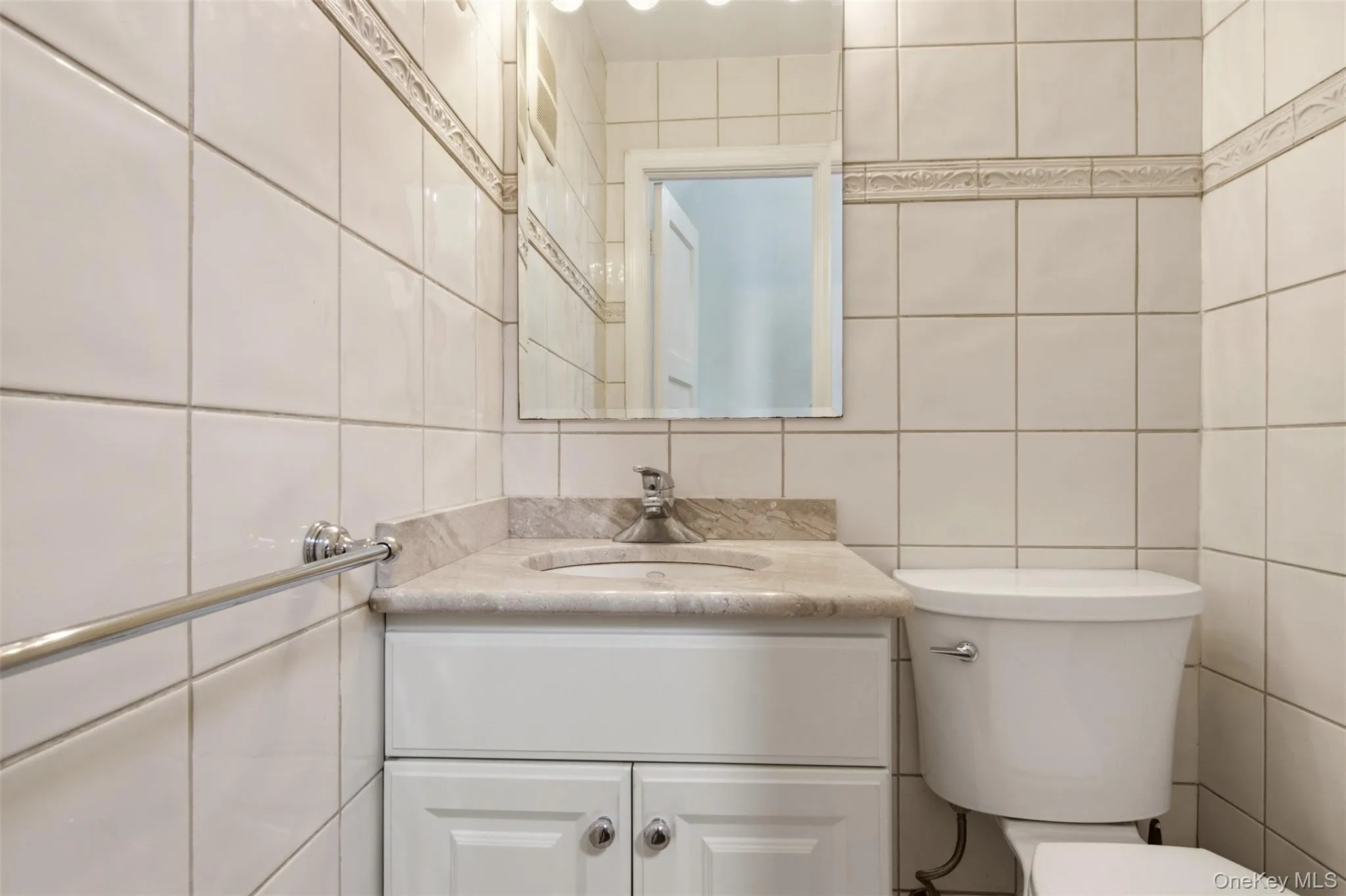 118 Magnolia Street, North Hempstead, NY, 3 Bedrooms Bedrooms, 6 Rooms Rooms,1 BathroomBathrooms,Residential,For Rent,Magnolia,0,1026995 118 Magnolia Street, North Hempstead, NY, 3 Bedrooms Bedrooms, 6 Rooms Rooms,1 BathroomBathrooms,Residential,For Rent,Magnolia,0,1026995
