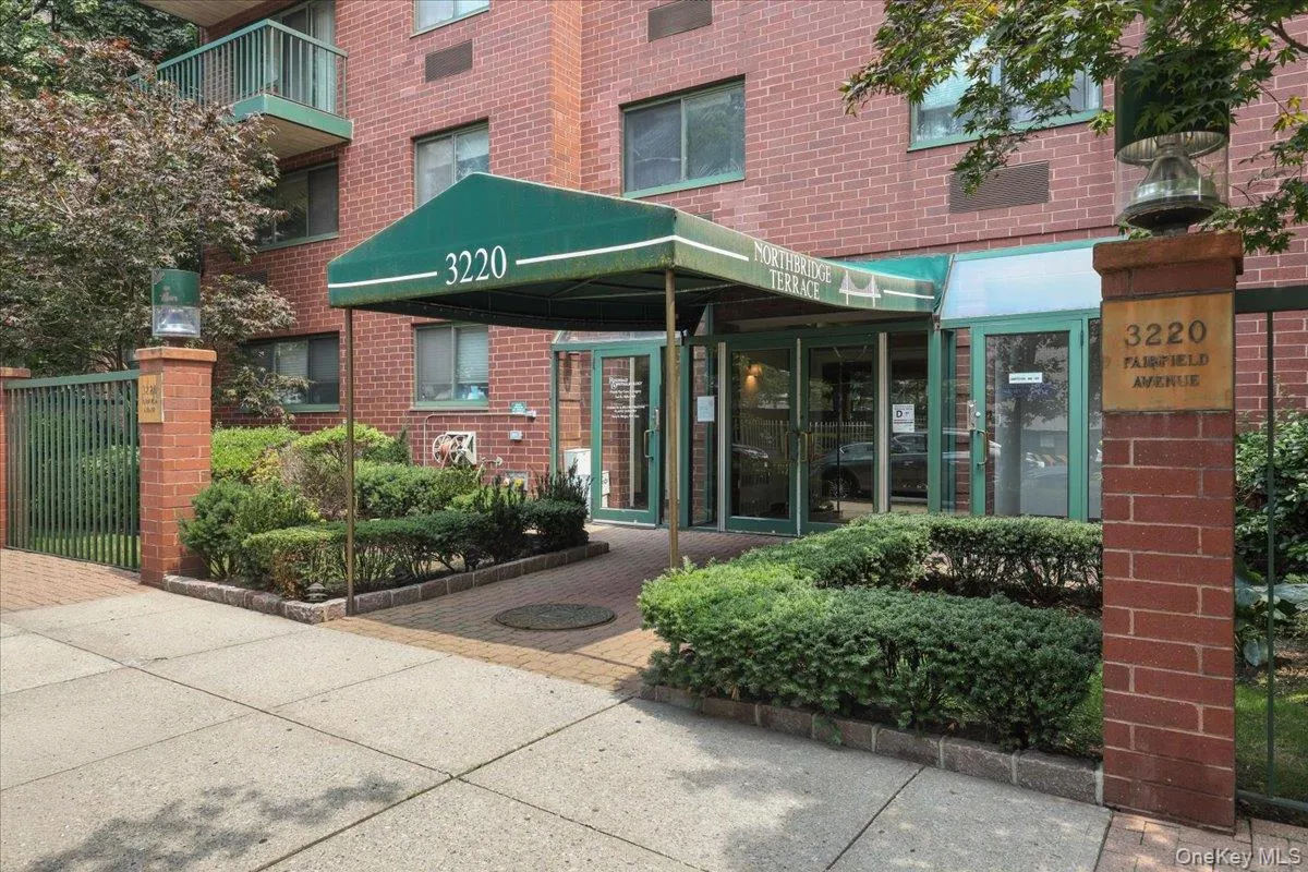 3220 Fairfield Avenue, New York, NY, 2 Bedrooms Bedrooms, 5 Rooms Rooms,2 BathroomsBathrooms,Residential Lease,For Rent,Fairfield,0,1026996 3220 Fairfield Avenue, New York, NY, 2 Bedrooms Bedrooms, 5 Rooms Rooms,2 BathroomsBathrooms,Residential Lease,For Rent,Fairfield,0,1026996