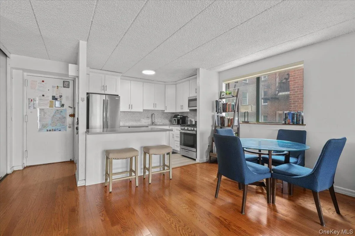 3220 Fairfield Avenue, New York, NY, 2 Bedrooms Bedrooms, 5 Rooms Rooms,2 BathroomsBathrooms,Residential Lease,For Rent,Fairfield,0,1026996 3220 Fairfield Avenue, New York, NY, 2 Bedrooms Bedrooms, 5 Rooms Rooms,2 BathroomsBathrooms,Residential Lease,For Rent,Fairfield,0,1026996