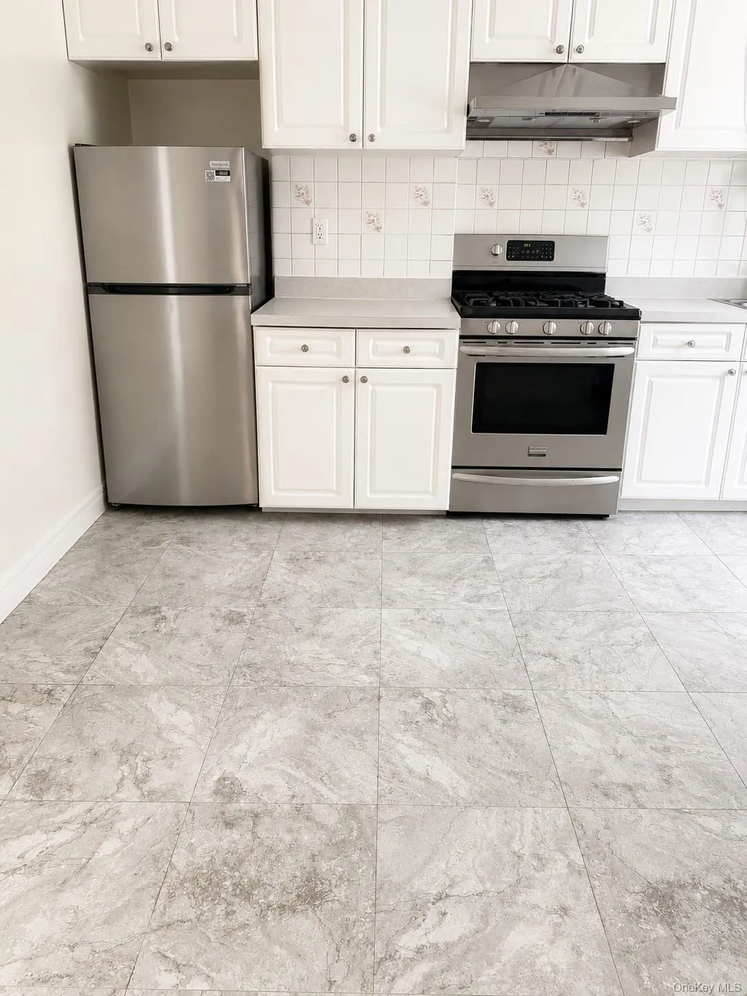 3216 31st Avenue, New York, NY, 2 Bedrooms Bedrooms, 5 Rooms Rooms,1 BathroomBathrooms,Residential Lease,For Rent,31st,0,1027008 3216 31st Avenue, New York, NY, 2 Bedrooms Bedrooms, 5 Rooms Rooms,1 BathroomBathrooms,Residential Lease,For Rent,31st,0,1027008