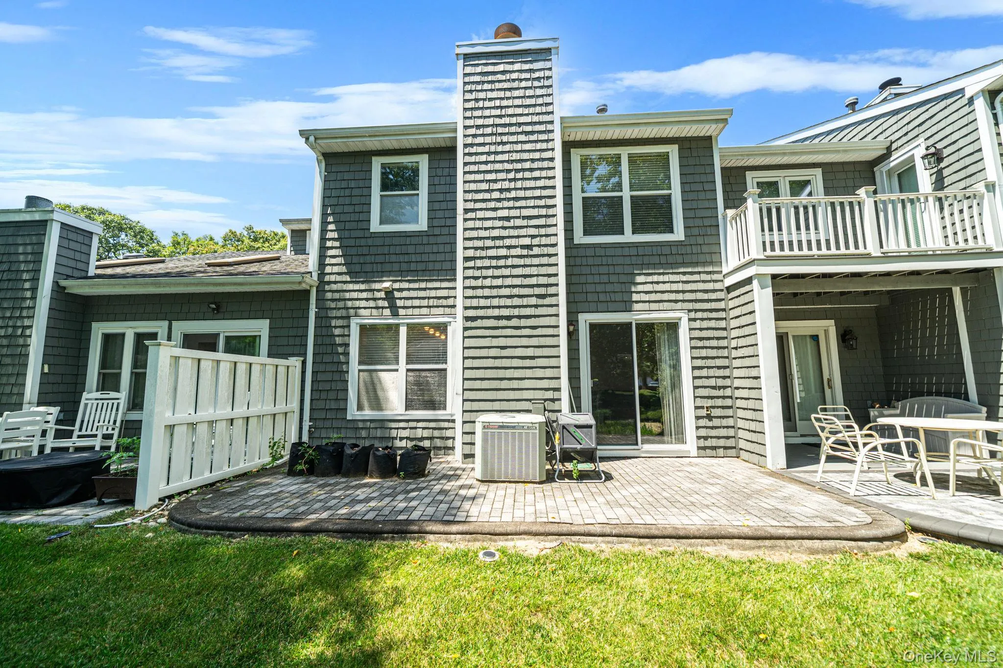 45 Madder Lake Circle, Smithtown, NY, 2 Bedrooms Bedrooms, 5 Rooms Rooms,2 BathroomsBathrooms,Residential,For Rent,Madder Lake,0,1027011 45 Madder Lake Circle, Smithtown, NY, 2 Bedrooms Bedrooms, 5 Rooms Rooms,2 BathroomsBathrooms,Residential,For Rent,Madder Lake,0,1027011