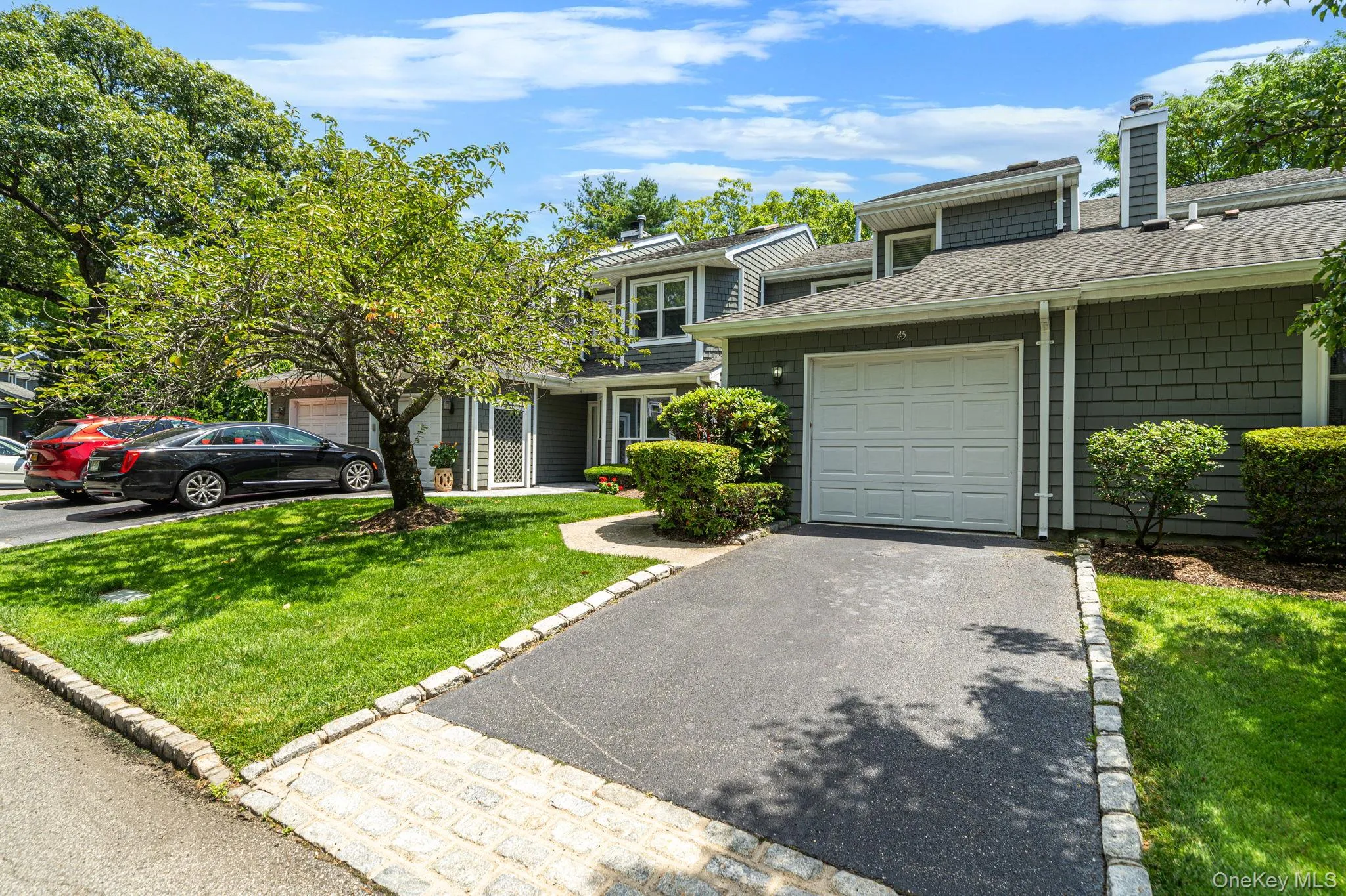 45 Madder Lake Circle, Smithtown, NY, 2 Bedrooms Bedrooms, 5 Rooms Rooms,2 BathroomsBathrooms,Residential,For Rent,Madder Lake,0,1027011 45 Madder Lake Circle, Smithtown, NY, 2 Bedrooms Bedrooms, 5 Rooms Rooms,2 BathroomsBathrooms,Residential,For Rent,Madder Lake,0,1027011