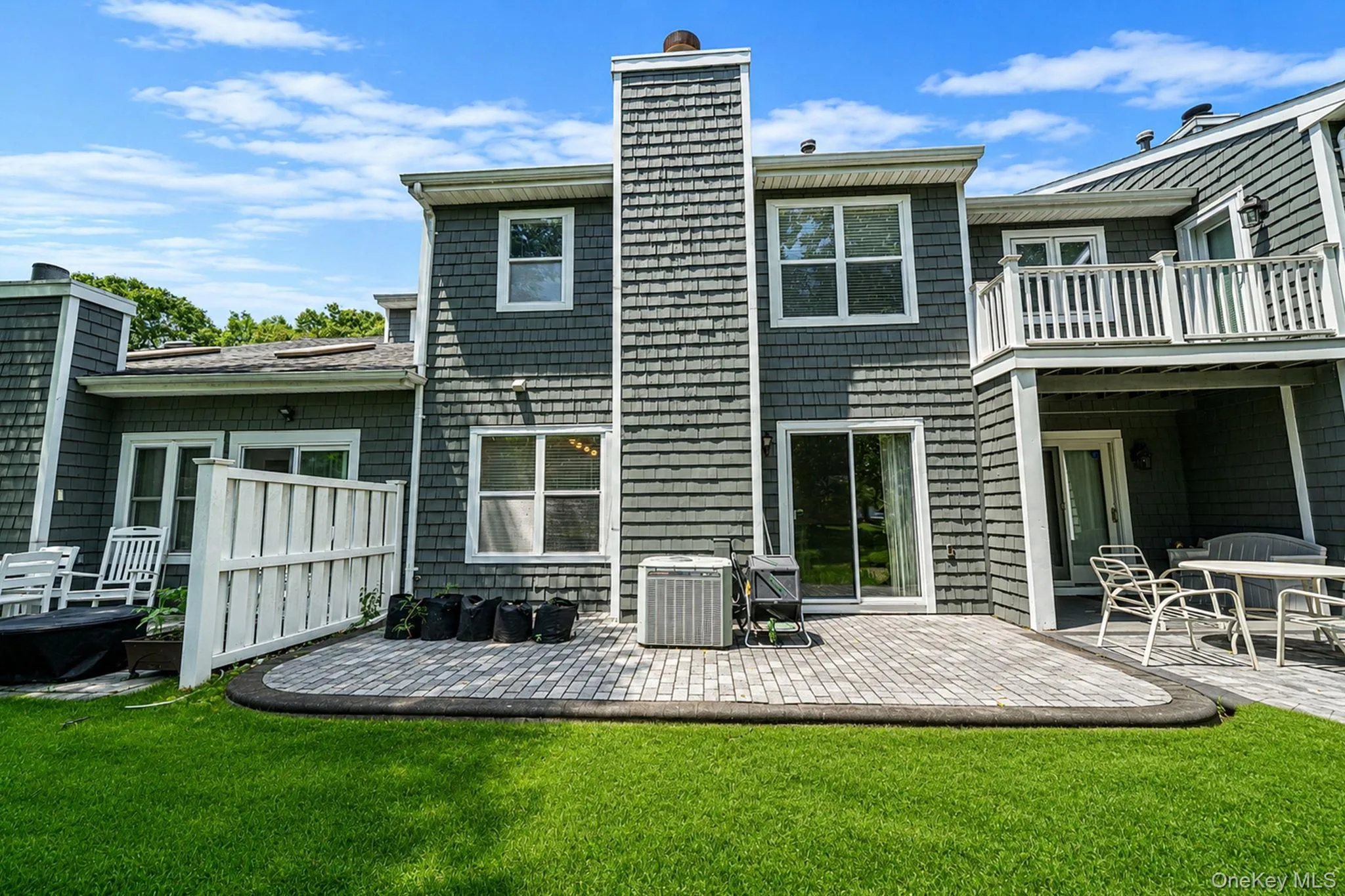45 Madder Lake Circle, Smithtown, NY, 2 Bedrooms Bedrooms, 5 Rooms Rooms,2 BathroomsBathrooms,Residential,For Rent,Madder Lake,0,1027011 45 Madder Lake Circle, Smithtown, NY, 2 Bedrooms Bedrooms, 5 Rooms Rooms,2 BathroomsBathrooms,Residential,For Rent,Madder Lake,0,1027011