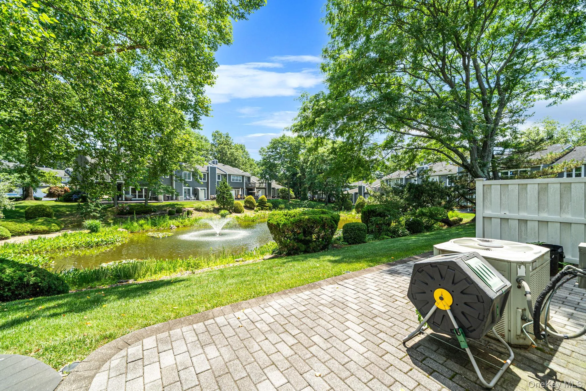 45 Madder Lake Circle, Smithtown, NY, 2 Bedrooms Bedrooms, 5 Rooms Rooms,2 BathroomsBathrooms,Residential,For Rent,Madder Lake,0,1027011 45 Madder Lake Circle, Smithtown, NY, 2 Bedrooms Bedrooms, 5 Rooms Rooms,2 BathroomsBathrooms,Residential,For Rent,Madder Lake,0,1027011