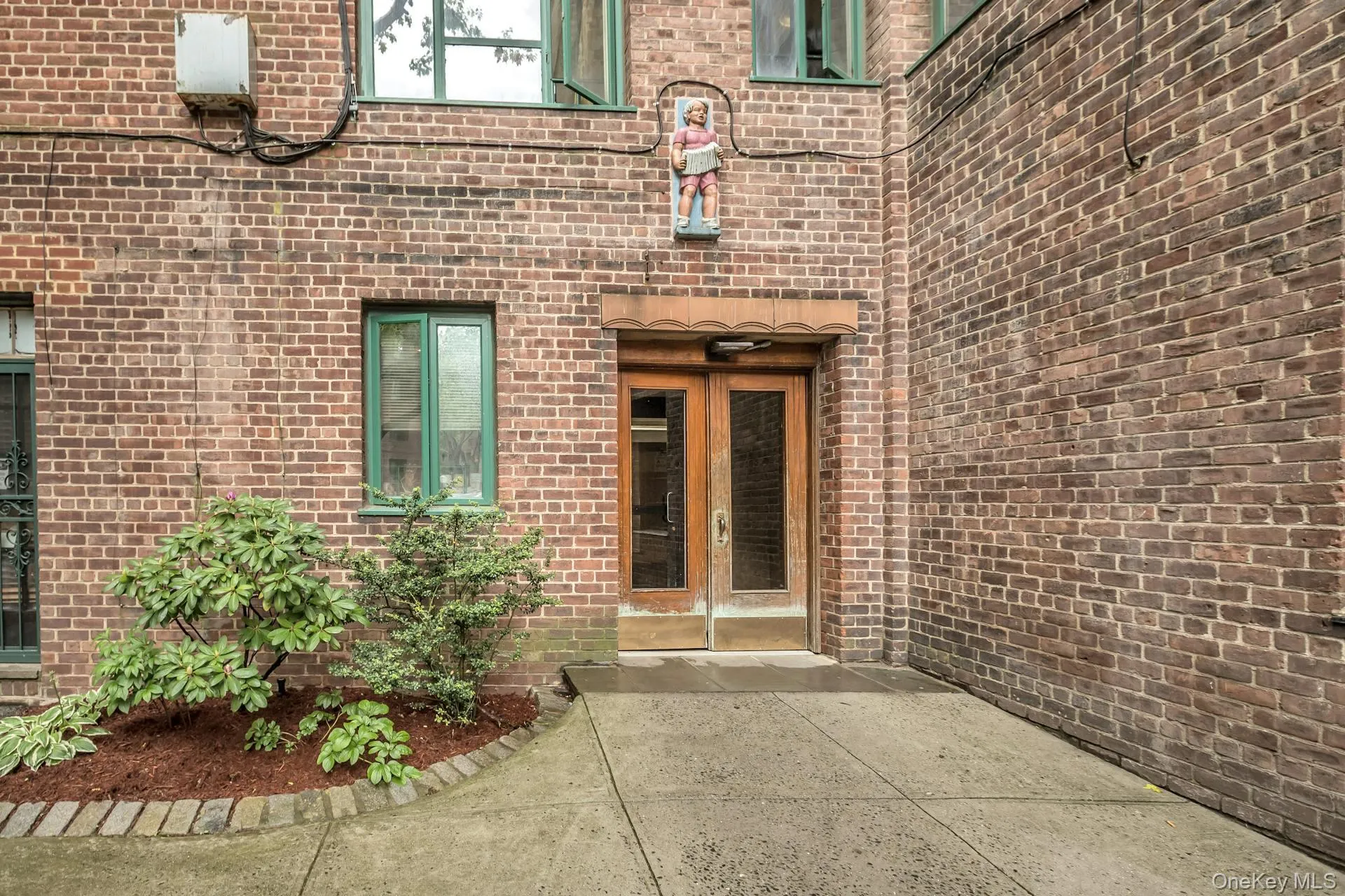 1579 Metropolitan Avenue, New York, NY, 2 Bedrooms Bedrooms, 5 Rooms Rooms,1 BathroomBathrooms,Residential,For Rent,Metropolitan,0,1027013 1579 Metropolitan Avenue, New York, NY, 2 Bedrooms Bedrooms, 5 Rooms Rooms,1 BathroomBathrooms,Residential,For Rent,Metropolitan,0,1027013