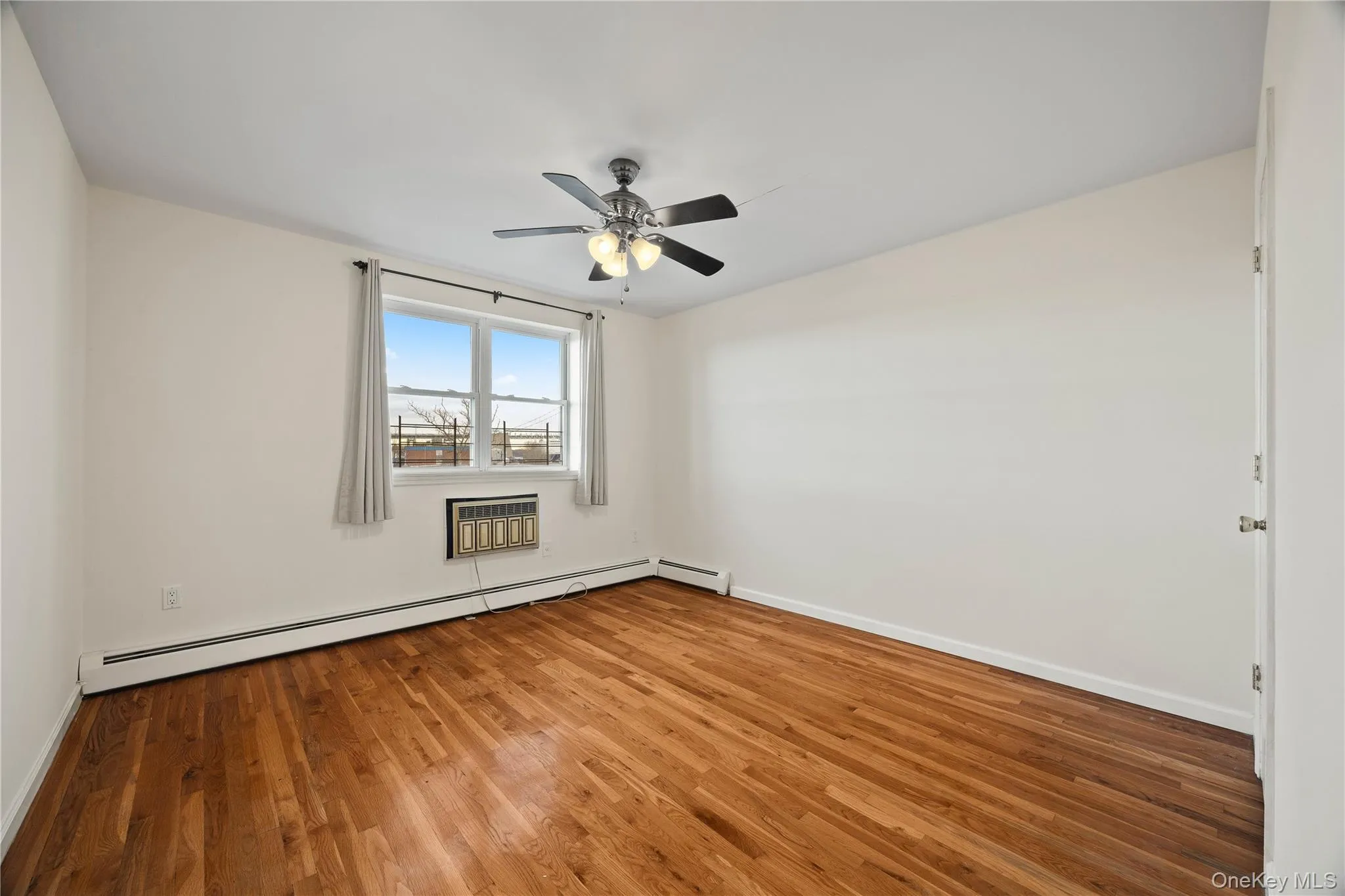 10 Pennyfield Avenue, New York, NY, 3 Bedrooms Bedrooms, 5 Rooms Rooms,2 BathroomsBathrooms,Residential,For Rent,Pennyfield,0,1027022 10 Pennyfield Avenue, New York, NY, 3 Bedrooms Bedrooms, 5 Rooms Rooms,2 BathroomsBathrooms,Residential,For Rent,Pennyfield,0,1027022