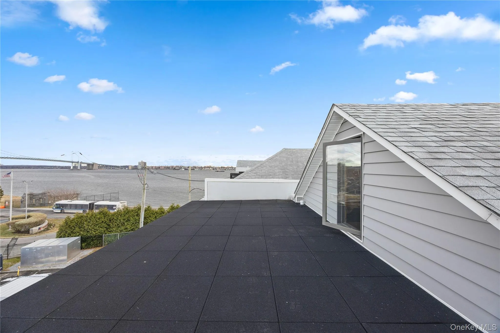 10 Pennyfield Avenue, New York, NY, 3 Bedrooms Bedrooms, 5 Rooms Rooms,2 BathroomsBathrooms,Residential,For Rent,Pennyfield,0,1027022 10 Pennyfield Avenue, New York, NY, 3 Bedrooms Bedrooms, 5 Rooms Rooms,2 BathroomsBathrooms,Residential,For Rent,Pennyfield,0,1027022