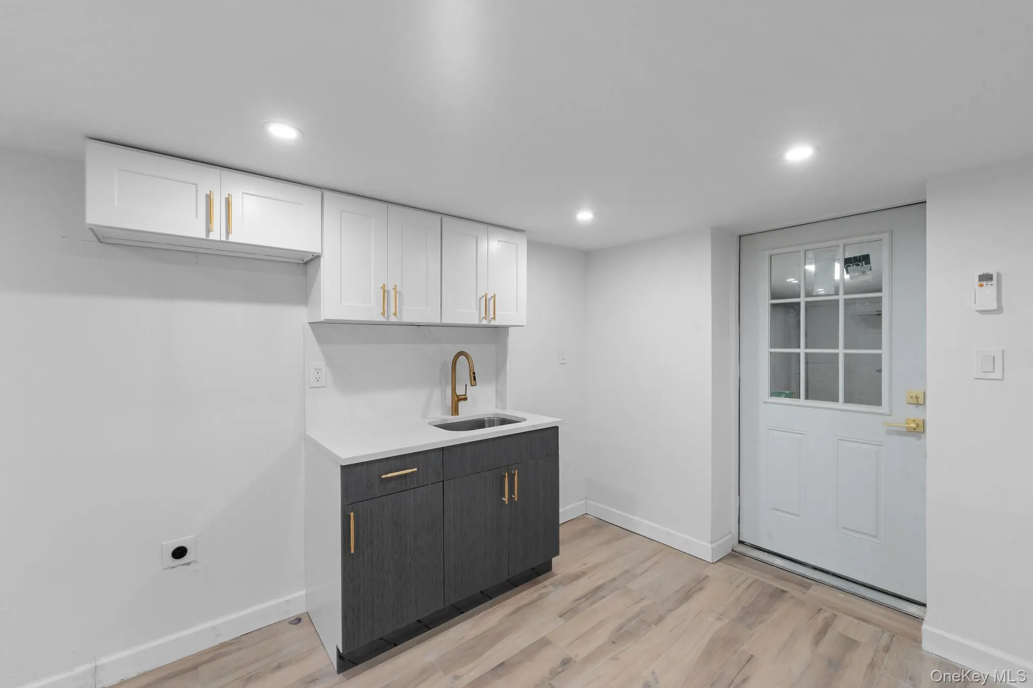 17915 134th Avenue, New York, NY, 5 Bedrooms Bedrooms, 12 Rooms Rooms,2 BathroomsBathrooms,Residential,For Rent,134th,0,1027028 17915 134th Avenue, New York, NY, 5 Bedrooms Bedrooms, 12 Rooms Rooms,2 BathroomsBathrooms,Residential,For Rent,134th,0,1027028
