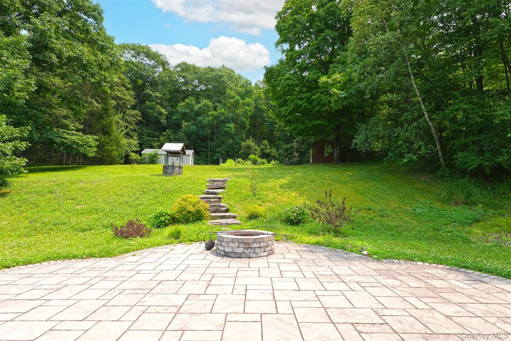 Great for relaxing or entertaining! Great for relaxing or entertaining!