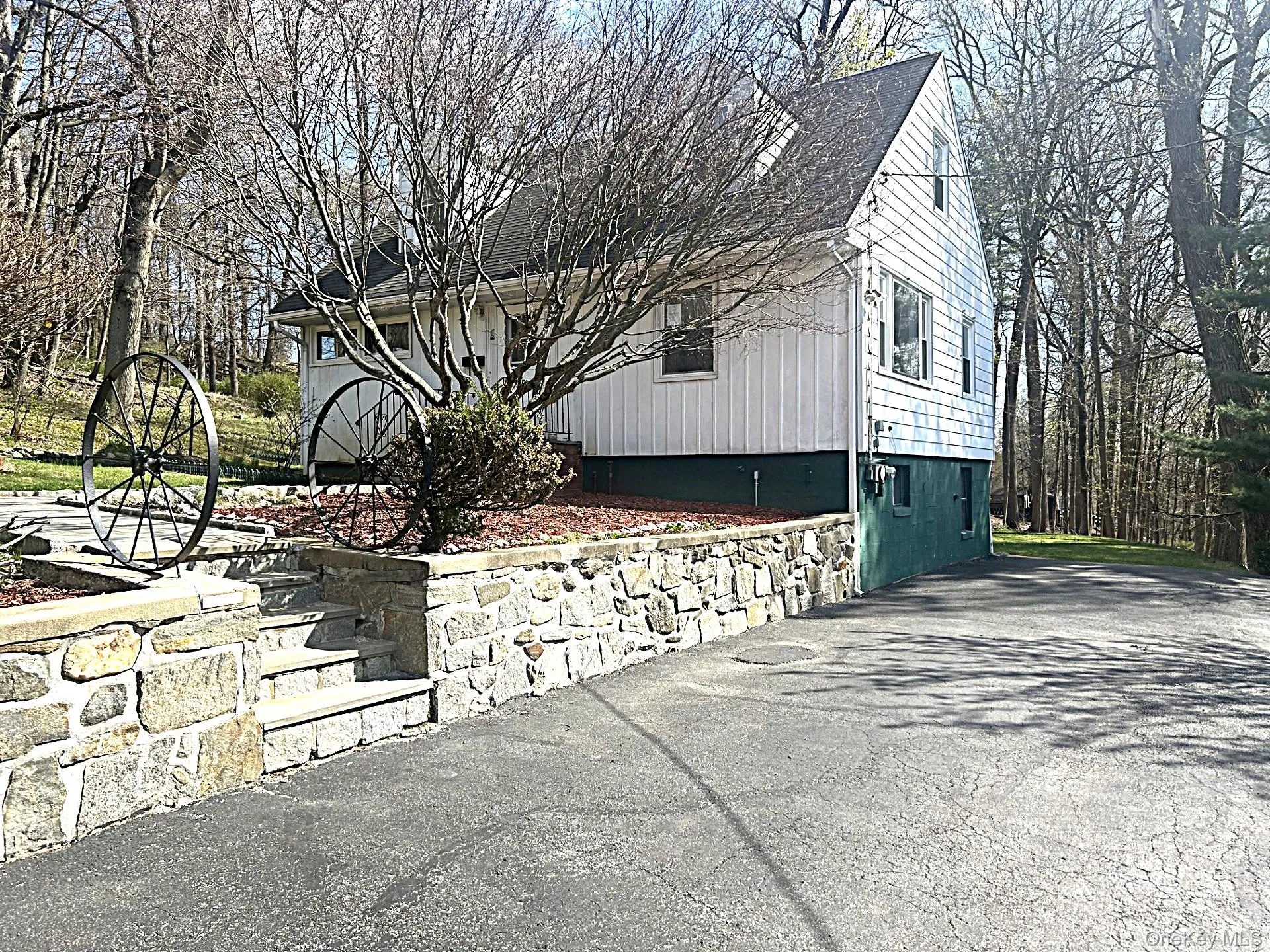 8 Ridge Street, Mount Pleasant, NY, 4 Bedrooms Bedrooms, 7 Rooms Rooms,3 BathroomsBathrooms,Residential Lease,For Rent,Ridge,0,1027030 8 Ridge Street, Mount Pleasant, NY, 4 Bedrooms Bedrooms, 7 Rooms Rooms,3 BathroomsBathrooms,Residential Lease,For Rent,Ridge,0,1027030