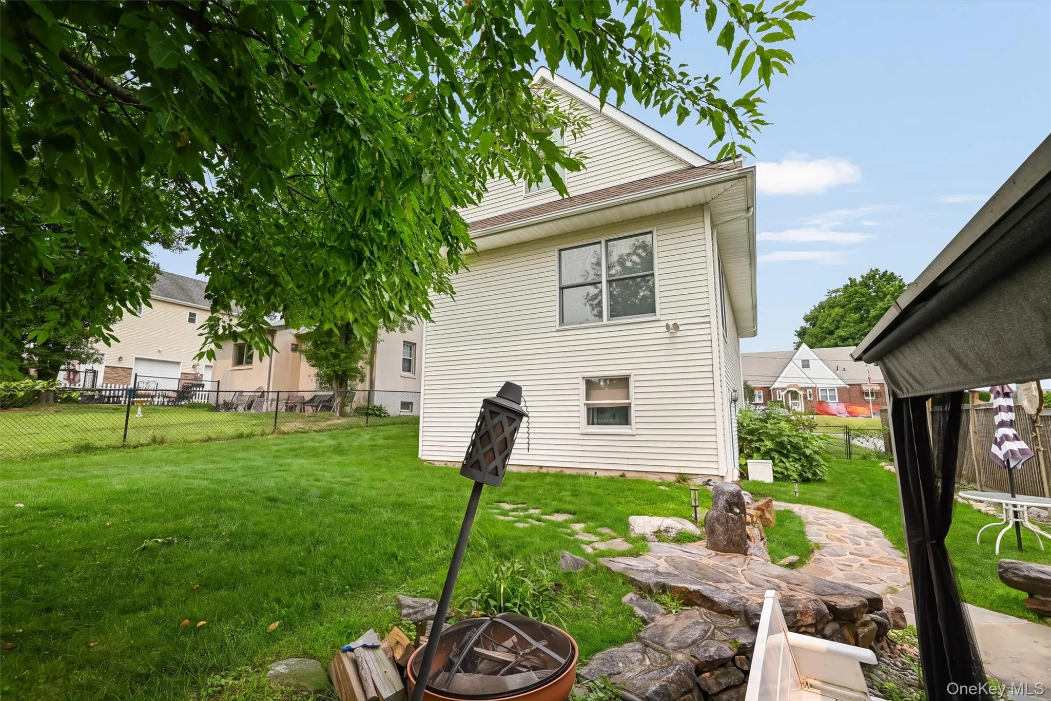 31 Schreiber Street, Orangetown, NY, 3 Bedrooms Bedrooms, 7 Rooms Rooms,2 BathroomsBathrooms,Residential,For Rent,Schreiber,0,1027034 31 Schreiber Street, Orangetown, NY, 3 Bedrooms Bedrooms, 7 Rooms Rooms,2 BathroomsBathrooms,Residential,For Rent,Schreiber,0,1027034