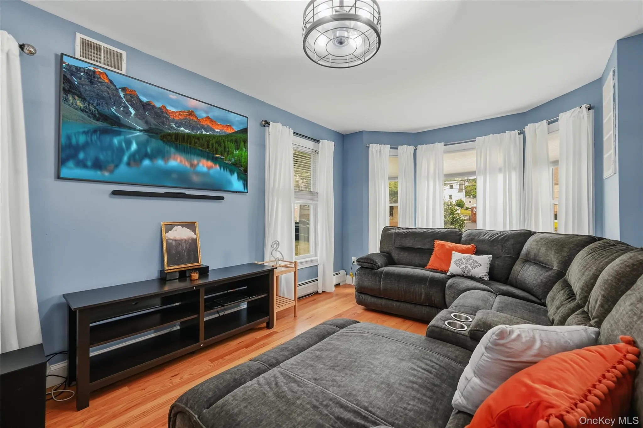 31 Schreiber Street, Orangetown, NY, 3 Bedrooms Bedrooms, 7 Rooms Rooms,2 BathroomsBathrooms,Residential,For Rent,Schreiber,0,1027034 31 Schreiber Street, Orangetown, NY, 3 Bedrooms Bedrooms, 7 Rooms Rooms,2 BathroomsBathrooms,Residential,For Rent,Schreiber,0,1027034