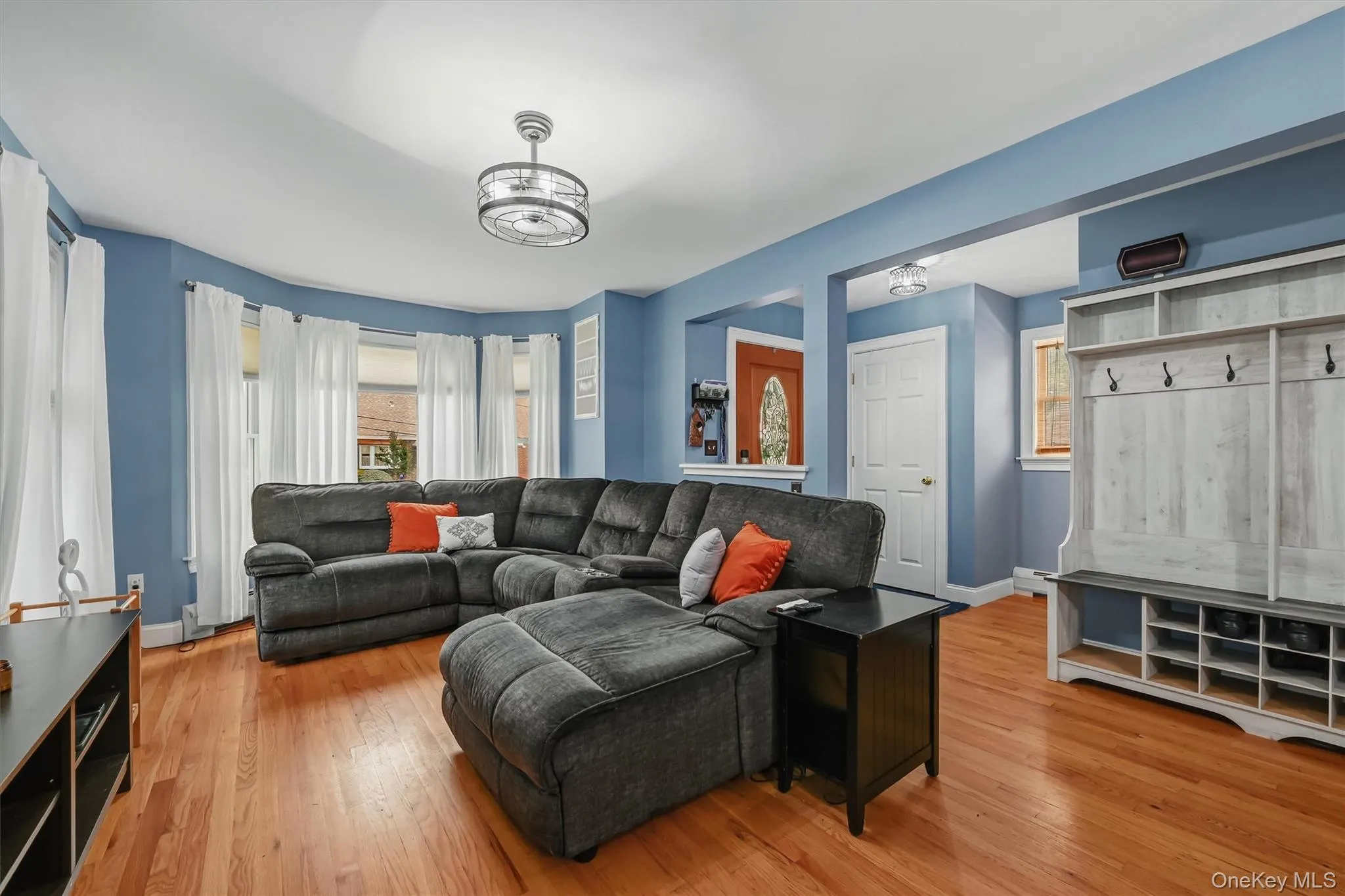 31 Schreiber Street, Orangetown, NY, 3 Bedrooms Bedrooms, 7 Rooms Rooms,2 BathroomsBathrooms,Residential,For Rent,Schreiber,0,1027034 31 Schreiber Street, Orangetown, NY, 3 Bedrooms Bedrooms, 7 Rooms Rooms,2 BathroomsBathrooms,Residential,For Rent,Schreiber,0,1027034
