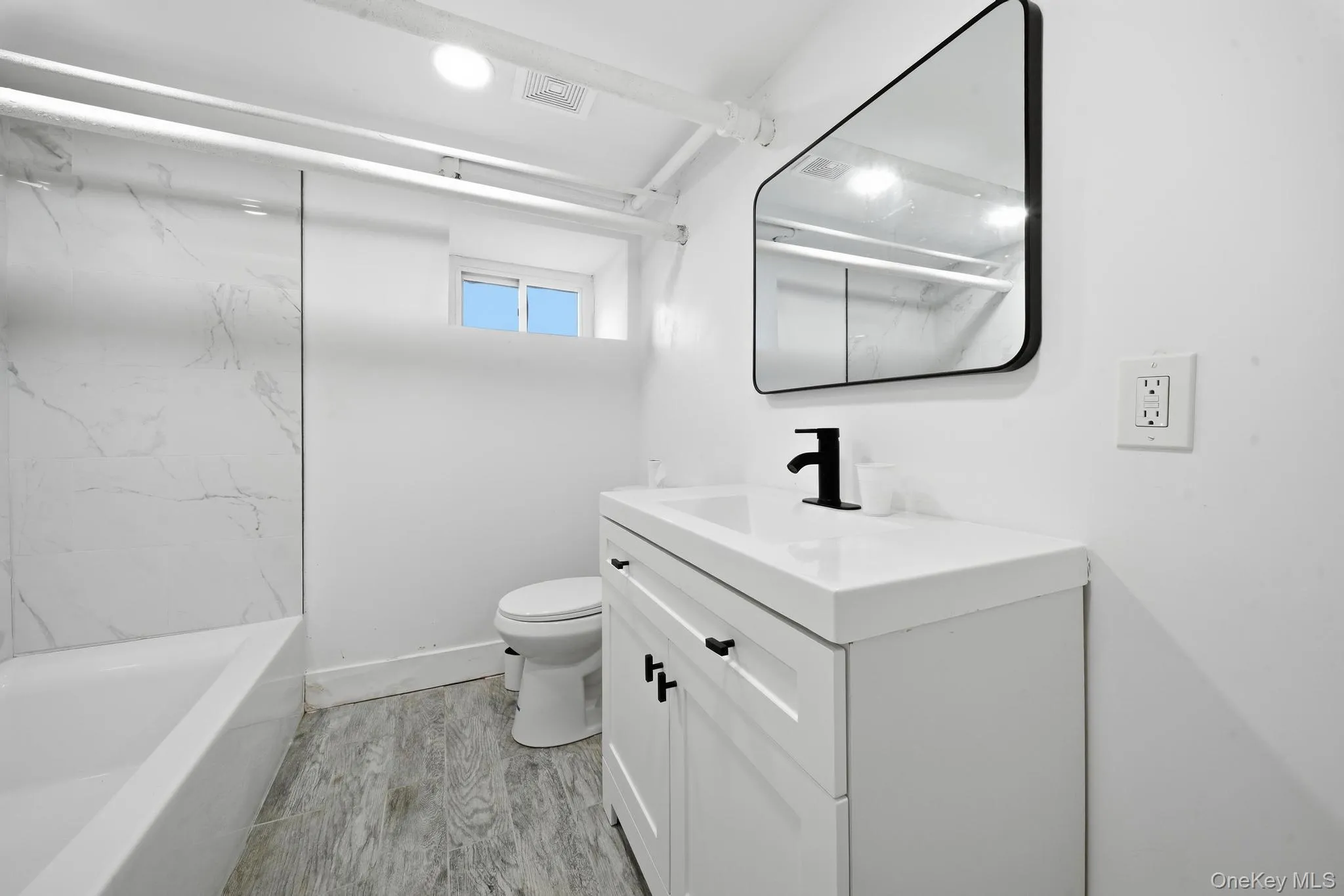810 Wallace Avenue, Hempstead, NY, 4 Bedrooms Bedrooms, 10 Rooms Rooms,3 BathroomsBathrooms,Residential,For Rent,Wallace,0,1027035 810 Wallace Avenue, Hempstead, NY, 4 Bedrooms Bedrooms, 10 Rooms Rooms,3 BathroomsBathrooms,Residential,For Rent,Wallace,0,1027035