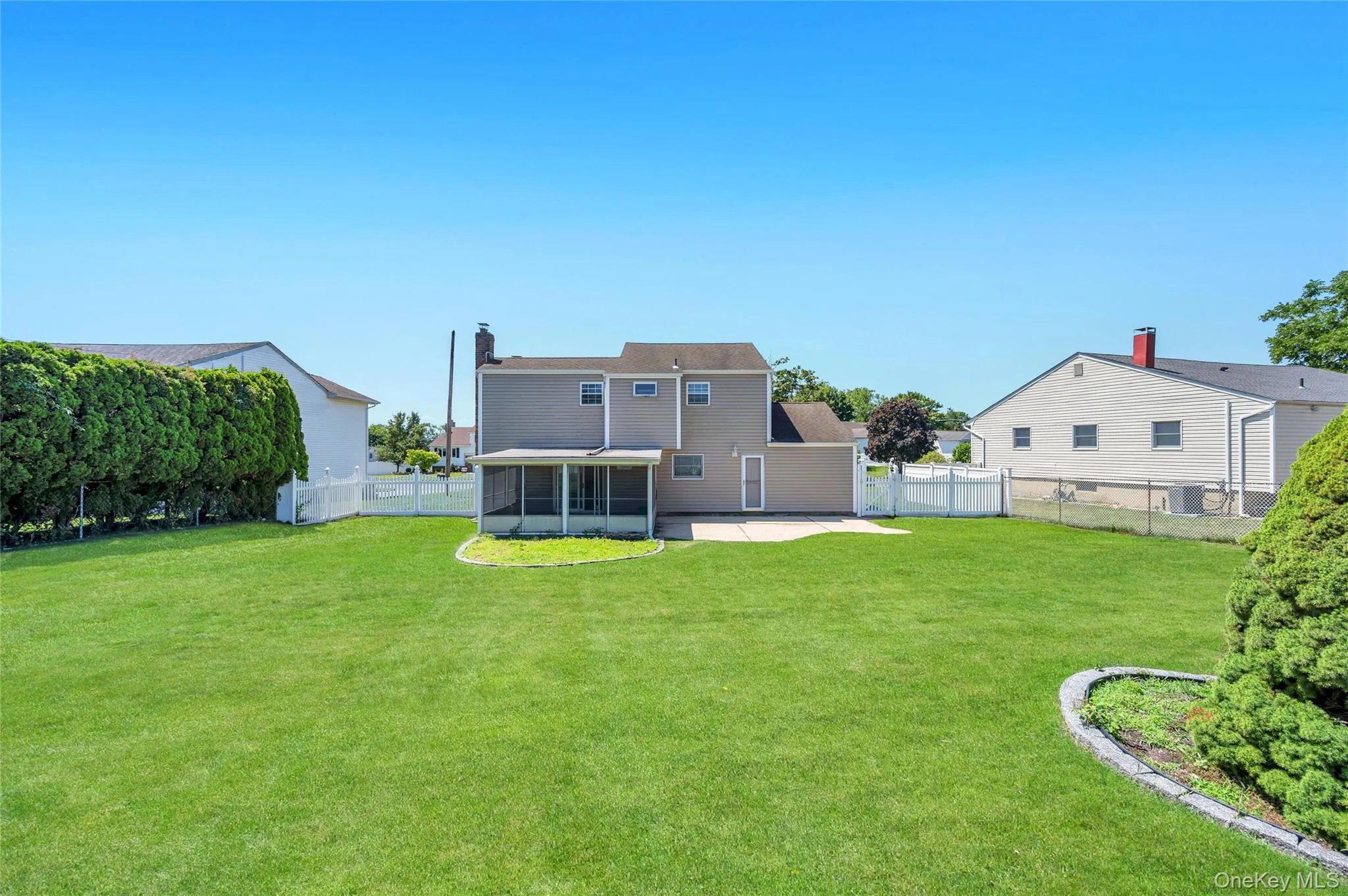 12 Sagebrush Lane, Smithtown, NY, 4 Bedrooms Bedrooms, 8 Rooms Rooms,1 BathroomBathrooms,Residential,For Rent,Sagebrush,0,1027037 12 Sagebrush Lane, Smithtown, NY, 4 Bedrooms Bedrooms, 8 Rooms Rooms,1 BathroomBathrooms,Residential,For Rent,Sagebrush,0,1027037