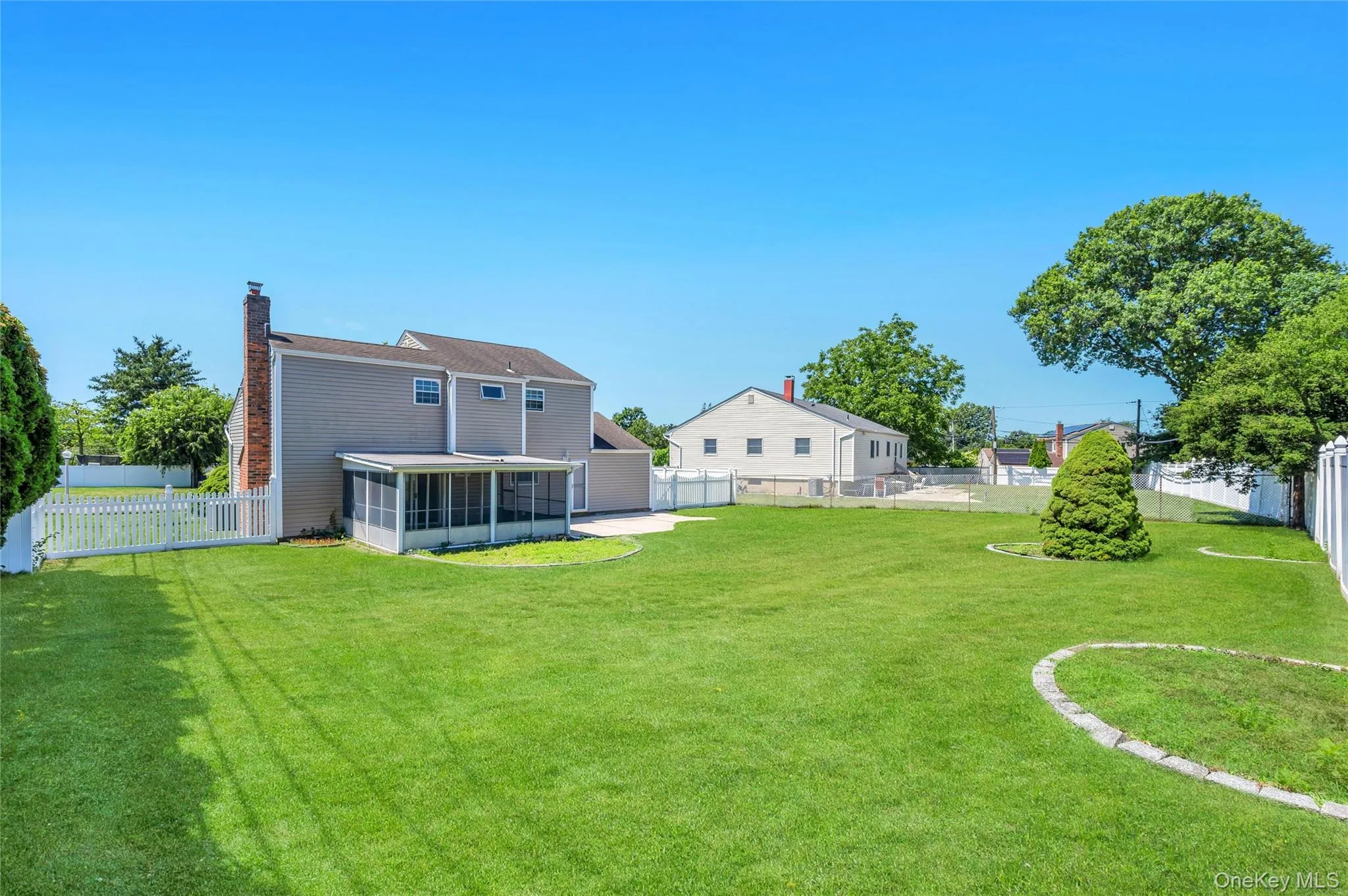 12 Sagebrush Lane, Smithtown, NY, 4 Bedrooms Bedrooms, 8 Rooms Rooms,1 BathroomBathrooms,Residential,For Rent,Sagebrush,0,1027037 12 Sagebrush Lane, Smithtown, NY, 4 Bedrooms Bedrooms, 8 Rooms Rooms,1 BathroomBathrooms,Residential,For Rent,Sagebrush,0,1027037