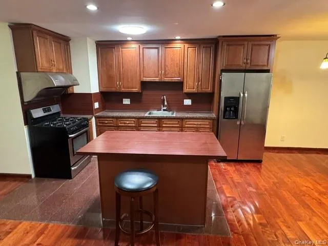 24-17 78th Street, New York, NY, 2 Bedrooms Bedrooms, 5 Rooms Rooms,1 BathroomBathrooms,Residential Lease,For Rent,78th,0,1027040 24-17 78th Street, New York, NY, 2 Bedrooms Bedrooms, 5 Rooms Rooms,1 BathroomBathrooms,Residential Lease,For Rent,78th,0,1027040