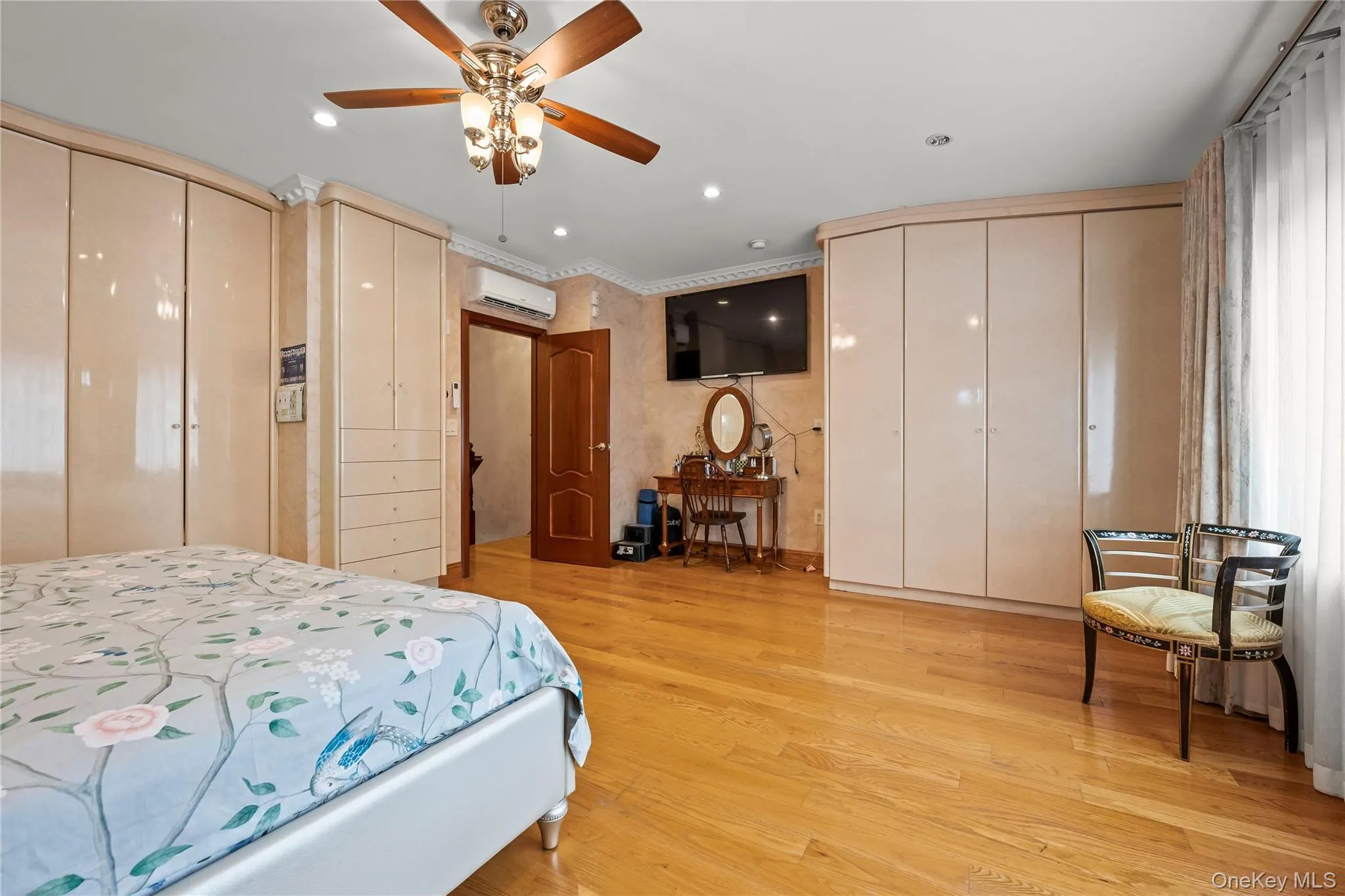 108-42 64th Road, New York, NY, 3 Bedrooms Bedrooms, 7 Rooms Rooms,2 BathroomsBathrooms,Residential,For Rent,64th,0,1027048 108-42 64th Road, New York, NY, 3 Bedrooms Bedrooms, 7 Rooms Rooms,2 BathroomsBathrooms,Residential,For Rent,64th,0,1027048