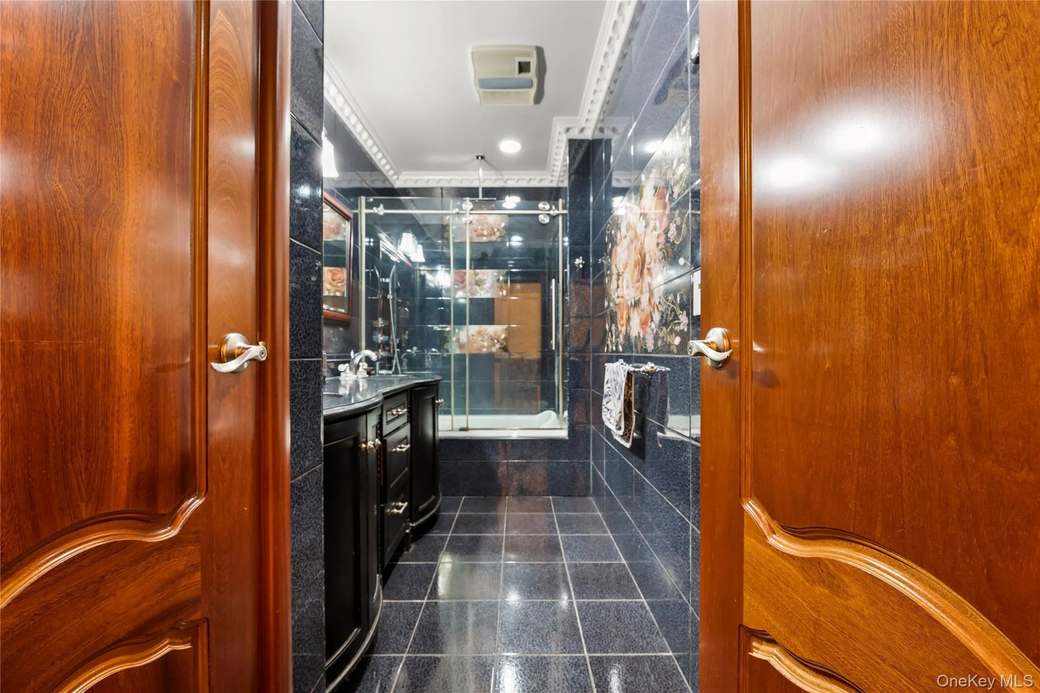 108-42 64th Road, New York, NY, 3 Bedrooms Bedrooms, 7 Rooms Rooms,2 BathroomsBathrooms,Residential,For Rent,64th,0,1027048 108-42 64th Road, New York, NY, 3 Bedrooms Bedrooms, 7 Rooms Rooms,2 BathroomsBathrooms,Residential,For Rent,64th,0,1027048
