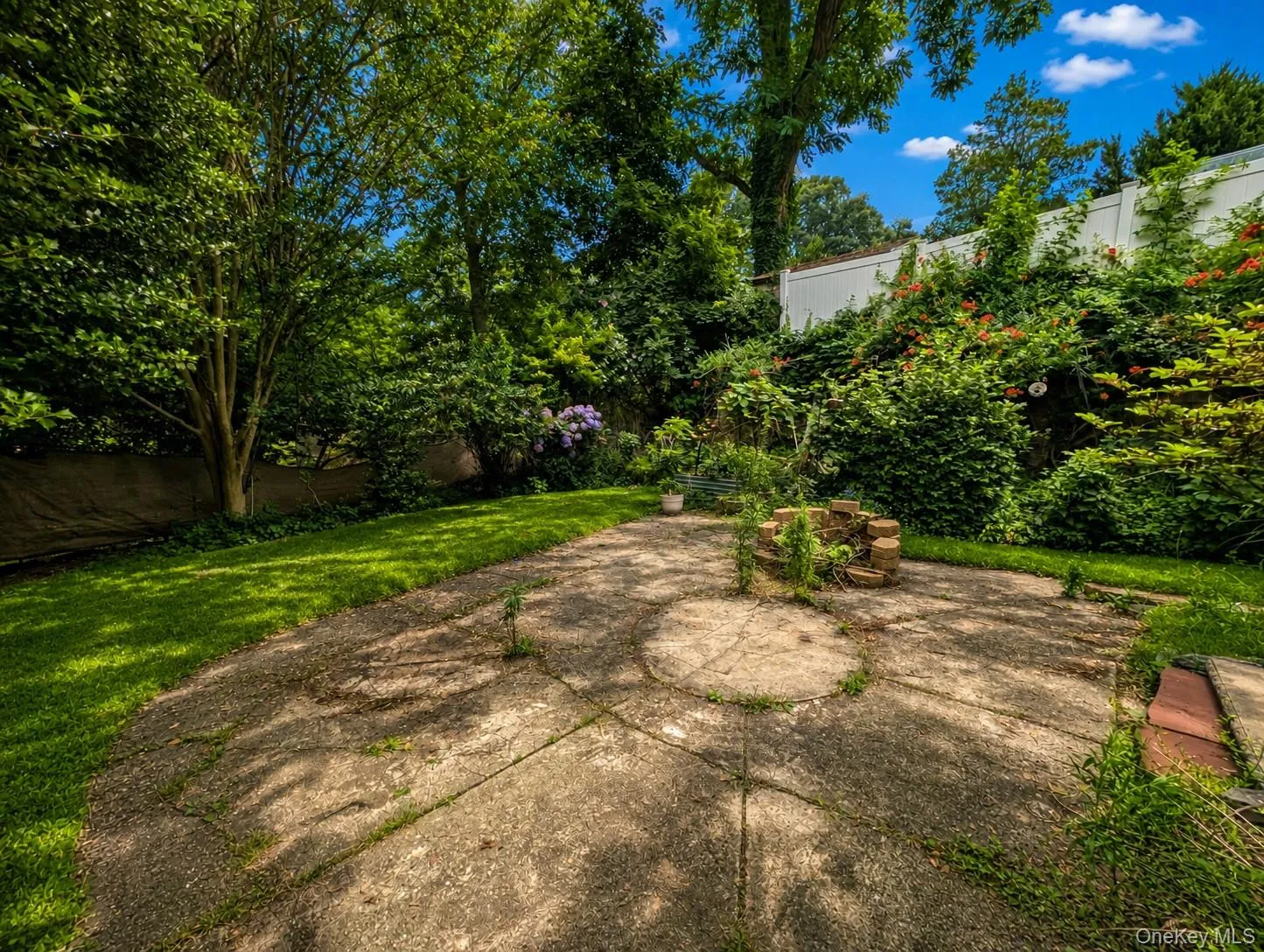 24 Grove Road, Brookhaven, NY, 3 Bedrooms Bedrooms, 5 Rooms Rooms,2 BathroomsBathrooms,Residential,For Rent,Grove,0,1027053 24 Grove Road, Brookhaven, NY, 3 Bedrooms Bedrooms, 5 Rooms Rooms,2 BathroomsBathrooms,Residential,For Rent,Grove,0,1027053