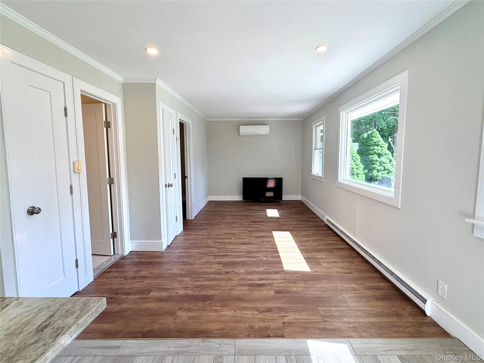40 Hampton Street, Southampton, NY, 1 Bedroom Bedrooms, 4 Rooms Rooms,1 BathroomBathrooms,Residential Lease,For Rent,Hampton,0,1027059 40 Hampton Street, Southampton, NY, 1 Bedroom Bedrooms, 4 Rooms Rooms,1 BathroomBathrooms,Residential Lease,For Rent,Hampton,0,1027059