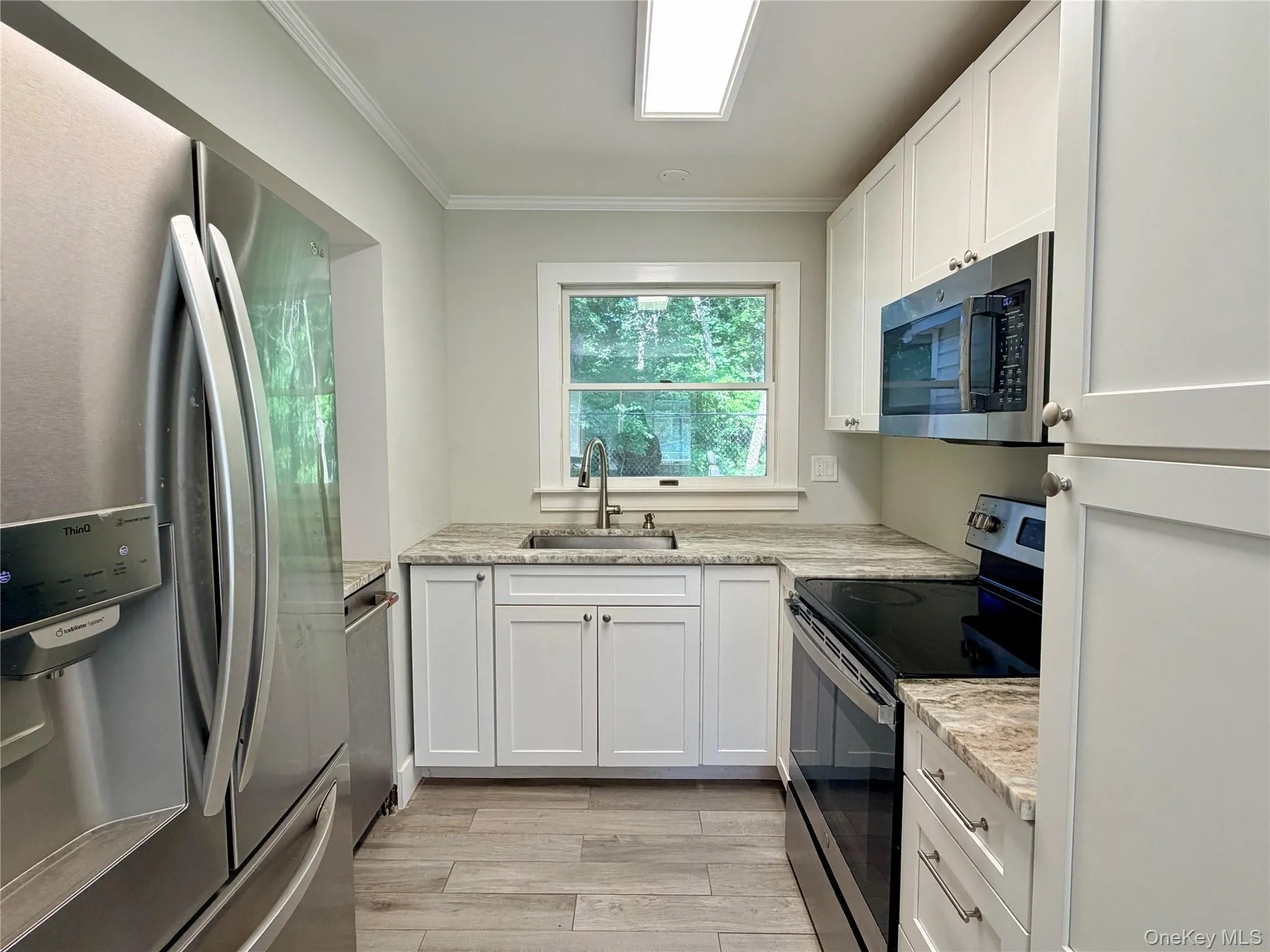 40 Hampton Street, Southampton, NY, 1 Bedroom Bedrooms, 4 Rooms Rooms,1 BathroomBathrooms,Residential Lease,For Rent,Hampton,0,1027059 40 Hampton Street, Southampton, NY, 1 Bedroom Bedrooms, 4 Rooms Rooms,1 BathroomBathrooms,Residential Lease,For Rent,Hampton,0,1027059