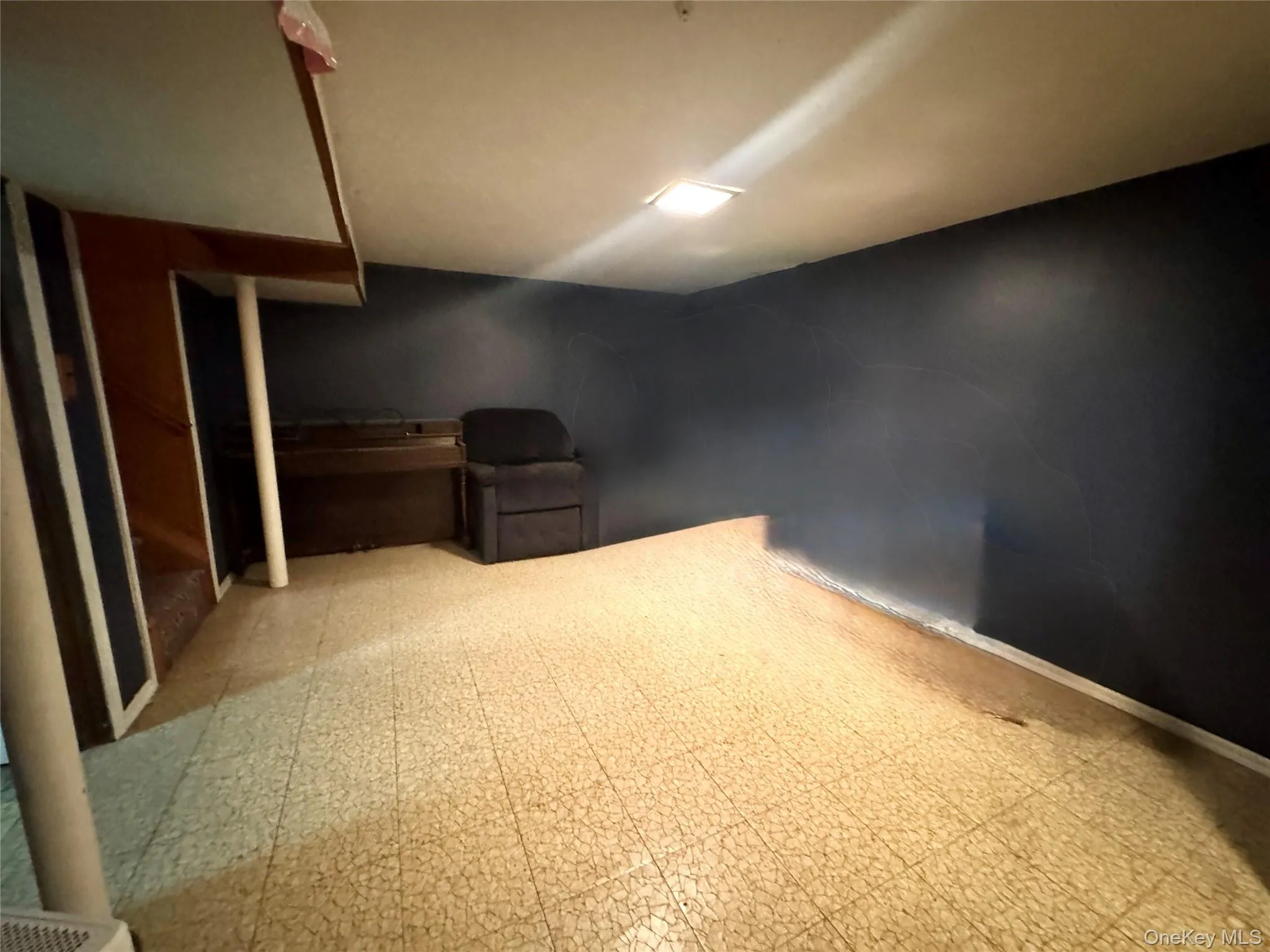 28 Euclid Avenue, Huntington, NY, 3 Bedrooms Bedrooms, 6 Rooms Rooms,2 BathroomsBathrooms,Residential,For Rent,Euclid,0,1027062 28 Euclid Avenue, Huntington, NY, 3 Bedrooms Bedrooms, 6 Rooms Rooms,2 BathroomsBathrooms,Residential,For Rent,Euclid,0,1027062
