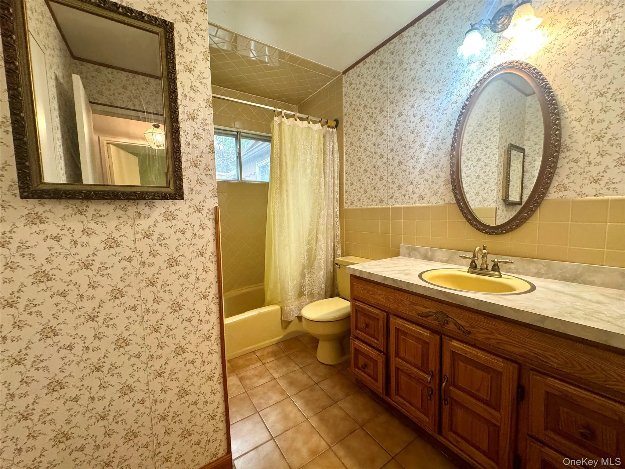 28 Euclid Avenue, Huntington, NY, 3 Bedrooms Bedrooms, 6 Rooms Rooms,2 BathroomsBathrooms,Residential,For Rent,Euclid,0,1027062 28 Euclid Avenue, Huntington, NY, 3 Bedrooms Bedrooms, 6 Rooms Rooms,2 BathroomsBathrooms,Residential,For Rent,Euclid,0,1027062