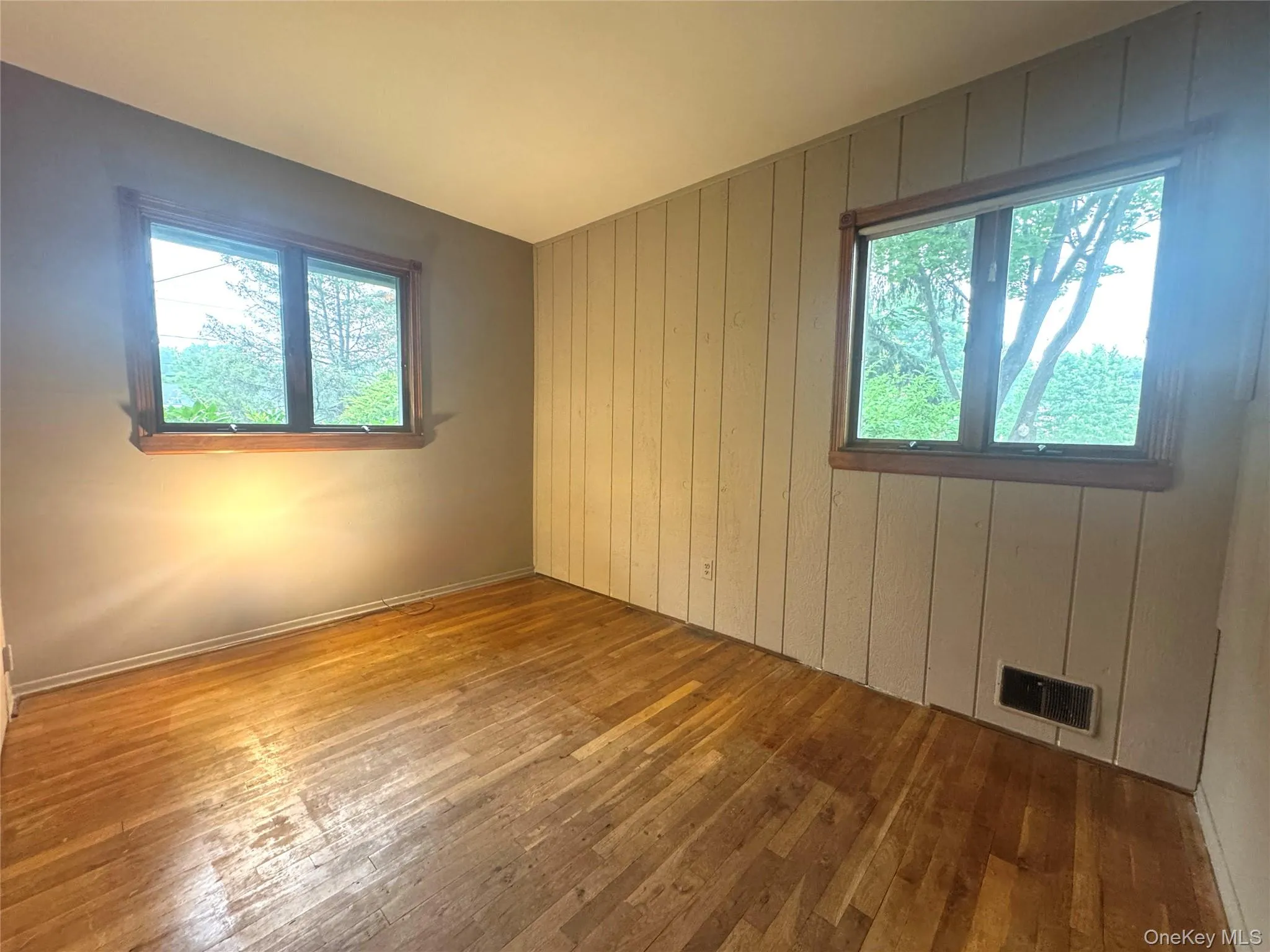 28 Euclid Avenue, Huntington, NY, 3 Bedrooms Bedrooms, 6 Rooms Rooms,2 BathroomsBathrooms,Residential,For Rent,Euclid,0,1027062 28 Euclid Avenue, Huntington, NY, 3 Bedrooms Bedrooms, 6 Rooms Rooms,2 BathroomsBathrooms,Residential,For Rent,Euclid,0,1027062
