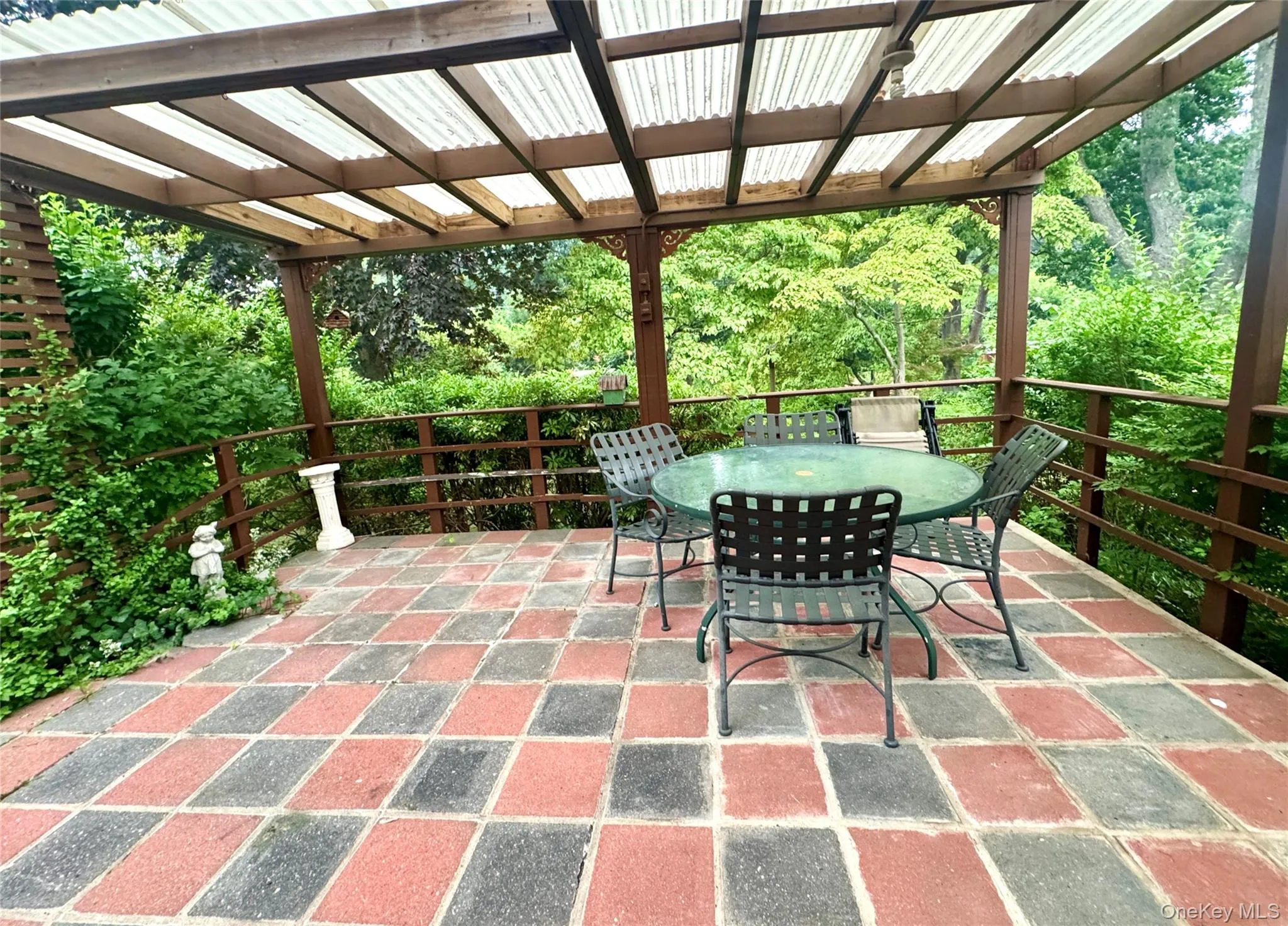 28 Euclid Avenue, Huntington, NY, 3 Bedrooms Bedrooms, 6 Rooms Rooms,2 BathroomsBathrooms,Residential,For Rent,Euclid,0,1027062 28 Euclid Avenue, Huntington, NY, 3 Bedrooms Bedrooms, 6 Rooms Rooms,2 BathroomsBathrooms,Residential,For Rent,Euclid,0,1027062