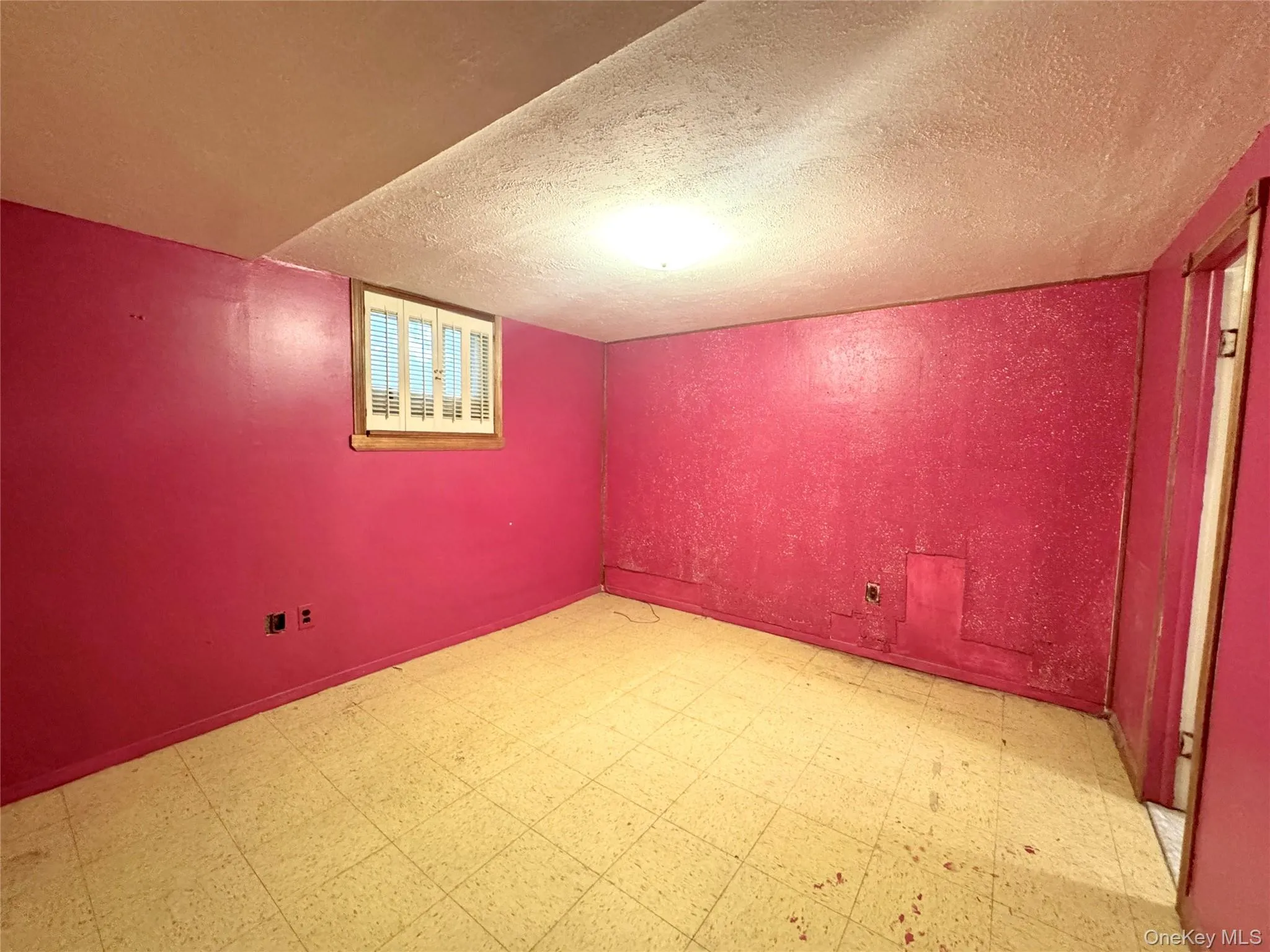 28 Euclid Avenue, Huntington, NY, 3 Bedrooms Bedrooms, 6 Rooms Rooms,2 BathroomsBathrooms,Residential,For Rent,Euclid,0,1027062 28 Euclid Avenue, Huntington, NY, 3 Bedrooms Bedrooms, 6 Rooms Rooms,2 BathroomsBathrooms,Residential,For Rent,Euclid,0,1027062