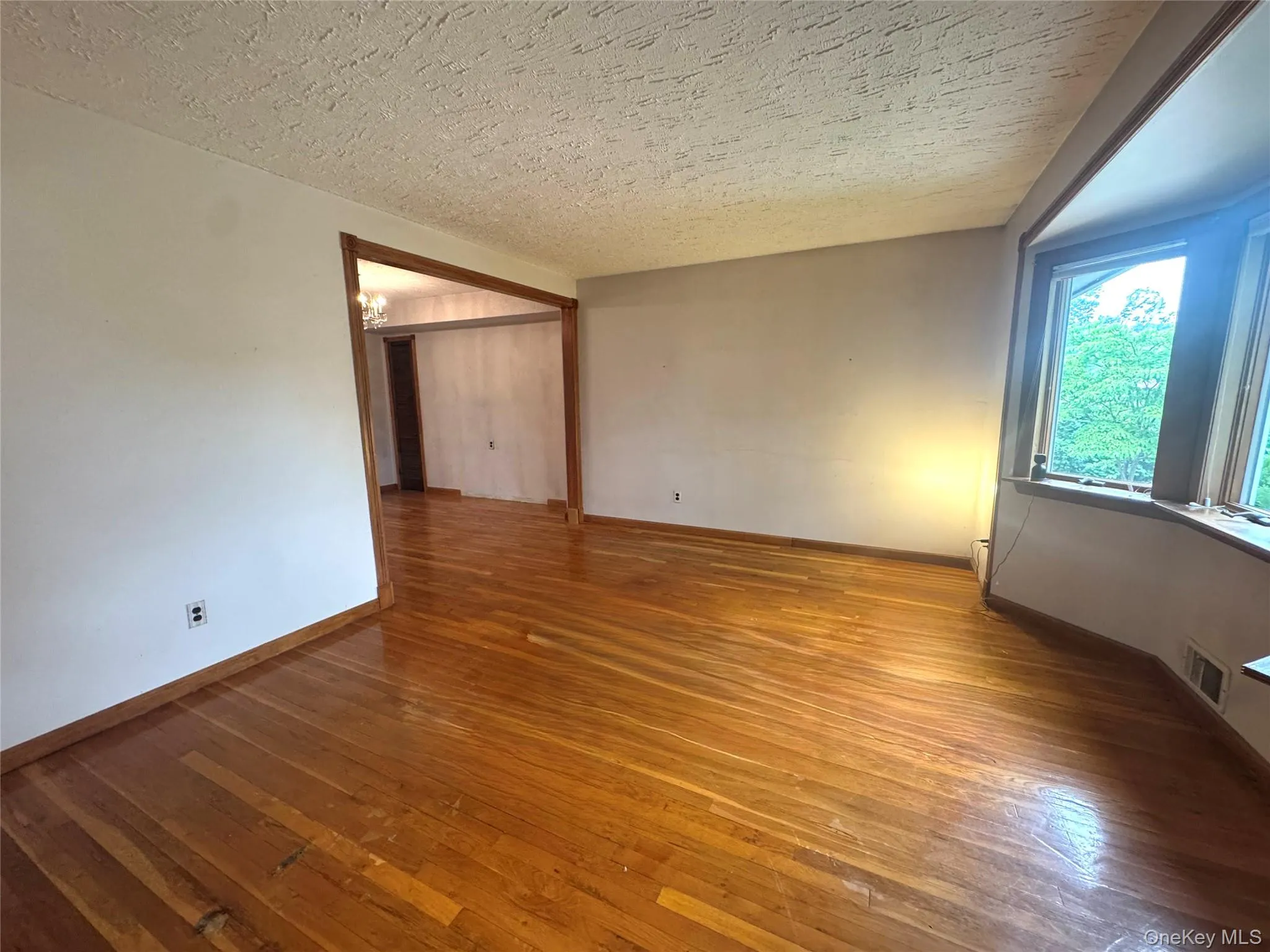 28 Euclid Avenue, Huntington, NY, 3 Bedrooms Bedrooms, 6 Rooms Rooms,2 BathroomsBathrooms,Residential,For Rent,Euclid,0,1027062 28 Euclid Avenue, Huntington, NY, 3 Bedrooms Bedrooms, 6 Rooms Rooms,2 BathroomsBathrooms,Residential,For Rent,Euclid,0,1027062