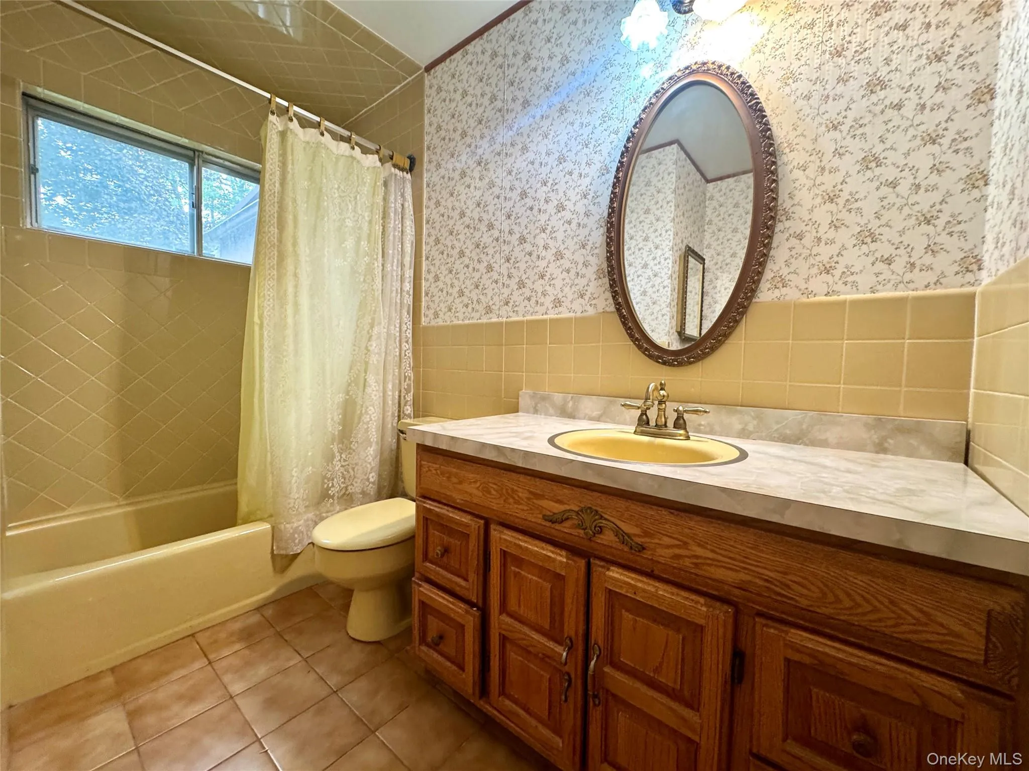 28 Euclid Avenue, Huntington, NY, 3 Bedrooms Bedrooms, 6 Rooms Rooms,2 BathroomsBathrooms,Residential,For Rent,Euclid,0,1027062 28 Euclid Avenue, Huntington, NY, 3 Bedrooms Bedrooms, 6 Rooms Rooms,2 BathroomsBathrooms,Residential,For Rent,Euclid,0,1027062