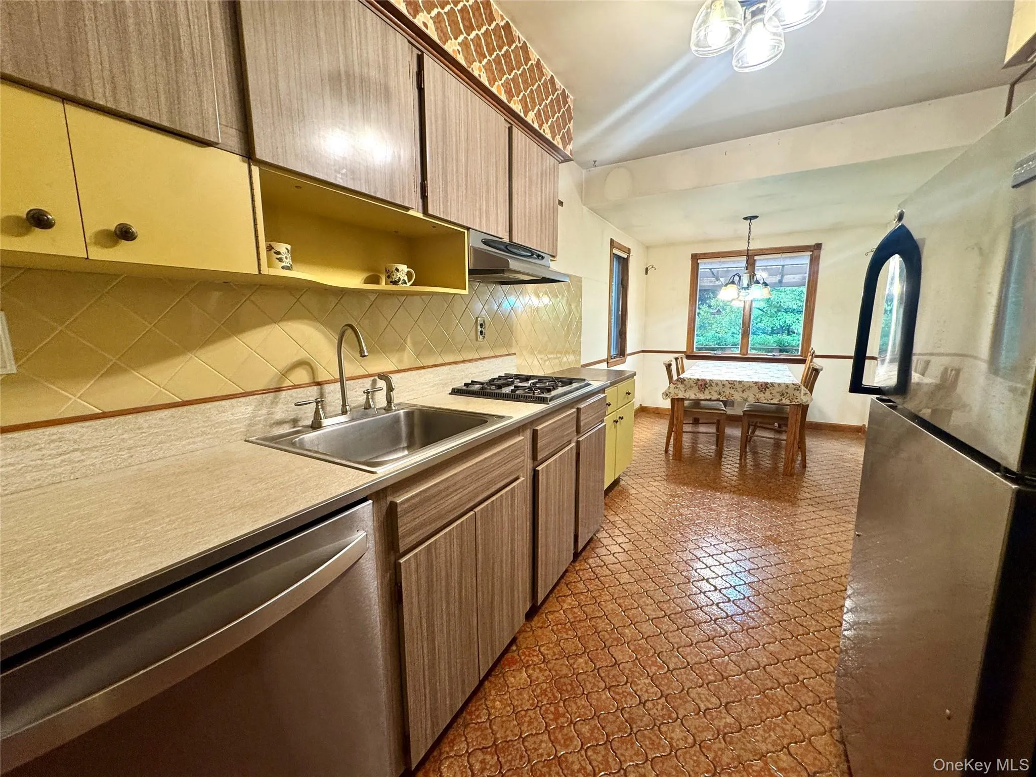 28 Euclid Avenue, Huntington, NY, 3 Bedrooms Bedrooms, 6 Rooms Rooms,2 BathroomsBathrooms,Residential,For Rent,Euclid,0,1027062 28 Euclid Avenue, Huntington, NY, 3 Bedrooms Bedrooms, 6 Rooms Rooms,2 BathroomsBathrooms,Residential,For Rent,Euclid,0,1027062