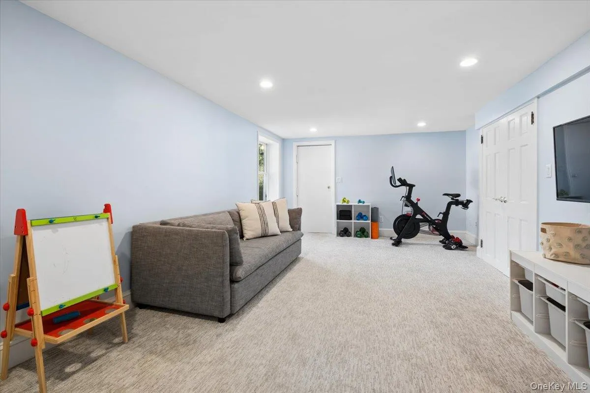 8 Lyons Place, Mamaroneck, NY, 4 Bedrooms Bedrooms, 8 Rooms Rooms,3 BathroomsBathrooms,Residential,For Rent,Lyons,0,1027067 8 Lyons Place, Mamaroneck, NY, 4 Bedrooms Bedrooms, 8 Rooms Rooms,3 BathroomsBathrooms,Residential,For Rent,Lyons,0,1027067