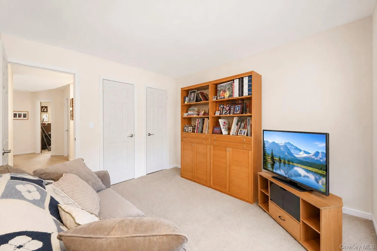 35 Sanford Street, Huntington, NY, 4 Bedrooms Bedrooms, 8 Rooms Rooms,2 BathroomsBathrooms,Residential,For Rent,Sanford,0,1027068 35 Sanford Street, Huntington, NY, 4 Bedrooms Bedrooms, 8 Rooms Rooms,2 BathroomsBathrooms,Residential,For Rent,Sanford,0,1027068