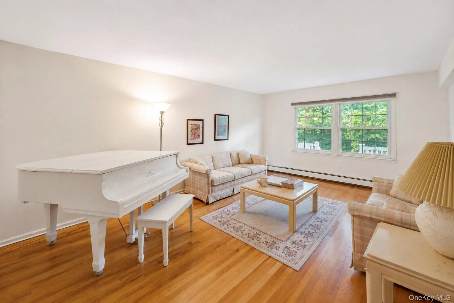 35 Sanford Street, Huntington, NY, 4 Bedrooms Bedrooms, 8 Rooms Rooms,2 BathroomsBathrooms,Residential,For Rent,Sanford,0,1027068 35 Sanford Street, Huntington, NY, 4 Bedrooms Bedrooms, 8 Rooms Rooms,2 BathroomsBathrooms,Residential,For Rent,Sanford,0,1027068