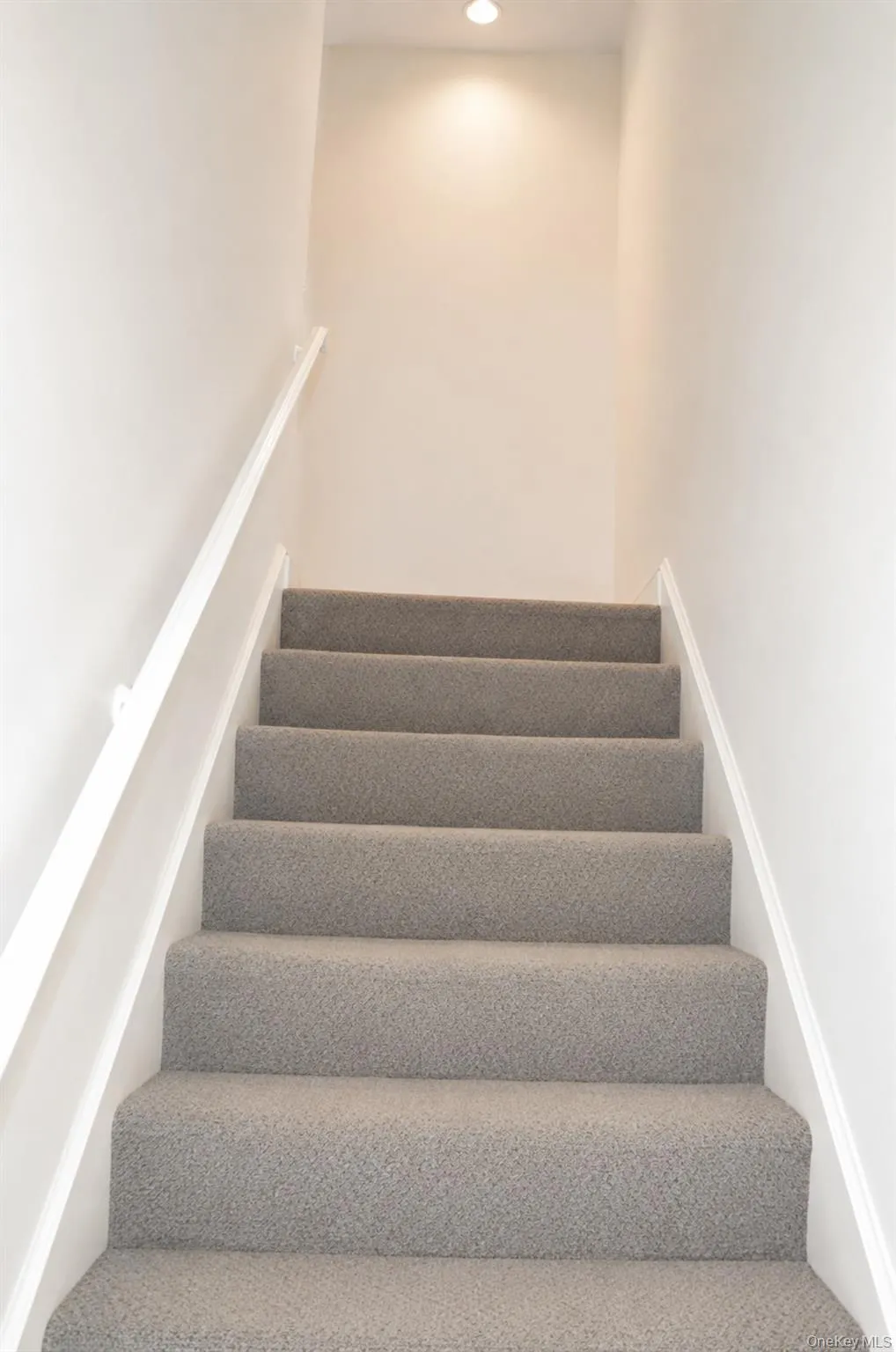 71 Grand Street, North Hempstead, NY, 2 Bedrooms Bedrooms, 5 Rooms Rooms,1 BathroomBathrooms,Residential Lease,For Rent,Grand,0,1027070 71 Grand Street, North Hempstead, NY, 2 Bedrooms Bedrooms, 5 Rooms Rooms,1 BathroomBathrooms,Residential Lease,For Rent,Grand,0,1027070