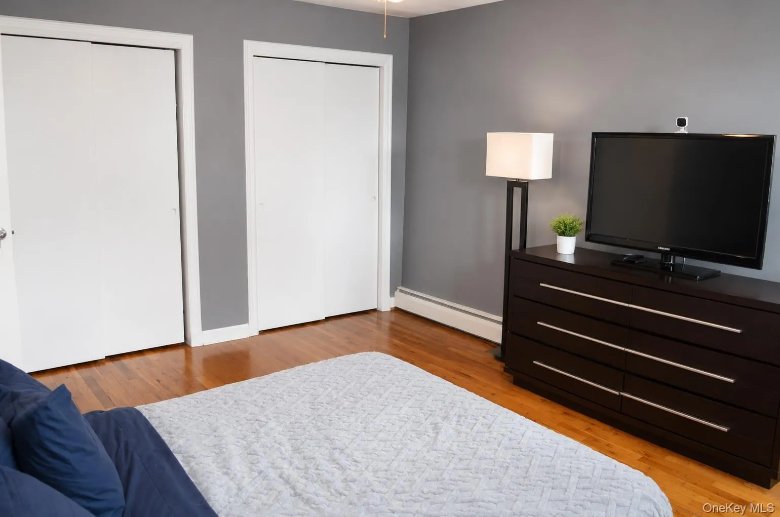71 Grand Street, North Hempstead, NY, 2 Bedrooms Bedrooms, 5 Rooms Rooms,1 BathroomBathrooms,Residential Lease,For Rent,Grand,0,1027070 71 Grand Street, North Hempstead, NY, 2 Bedrooms Bedrooms, 5 Rooms Rooms,1 BathroomBathrooms,Residential Lease,For Rent,Grand,0,1027070