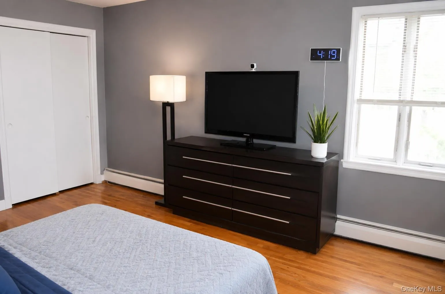 71 Grand Street, North Hempstead, NY, 2 Bedrooms Bedrooms, 5 Rooms Rooms,1 BathroomBathrooms,Residential Lease,For Rent,Grand,0,1027070 71 Grand Street, North Hempstead, NY, 2 Bedrooms Bedrooms, 5 Rooms Rooms,1 BathroomBathrooms,Residential Lease,For Rent,Grand,0,1027070